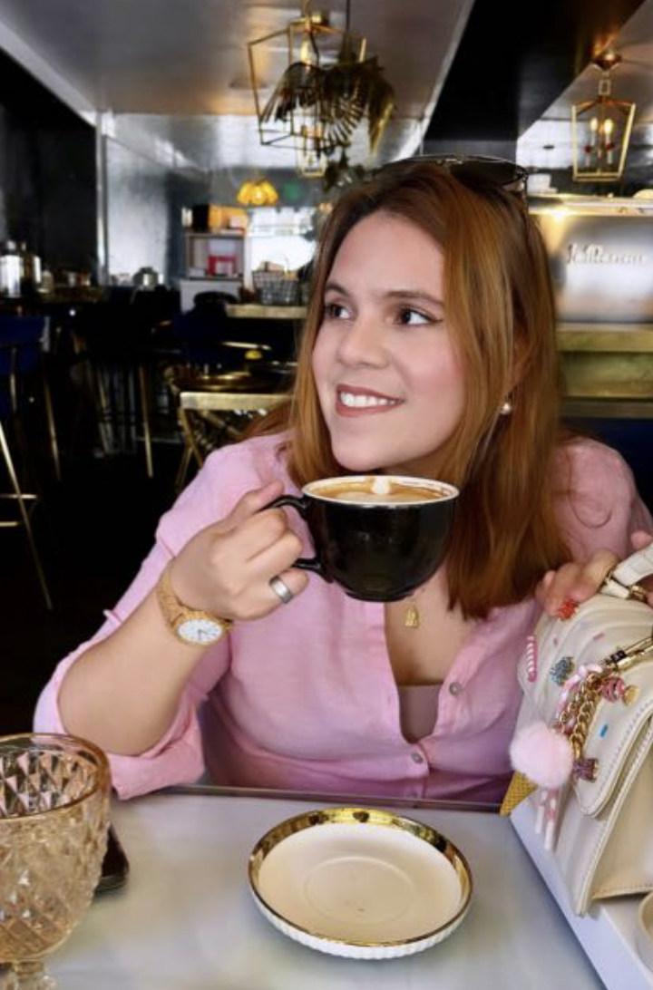 Fora Author - Alejandra Vega Ramirez