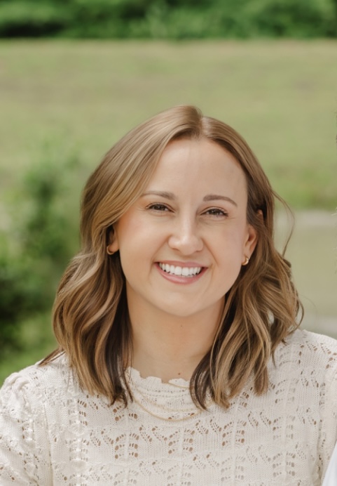 Fora Author - Whitney Barrett