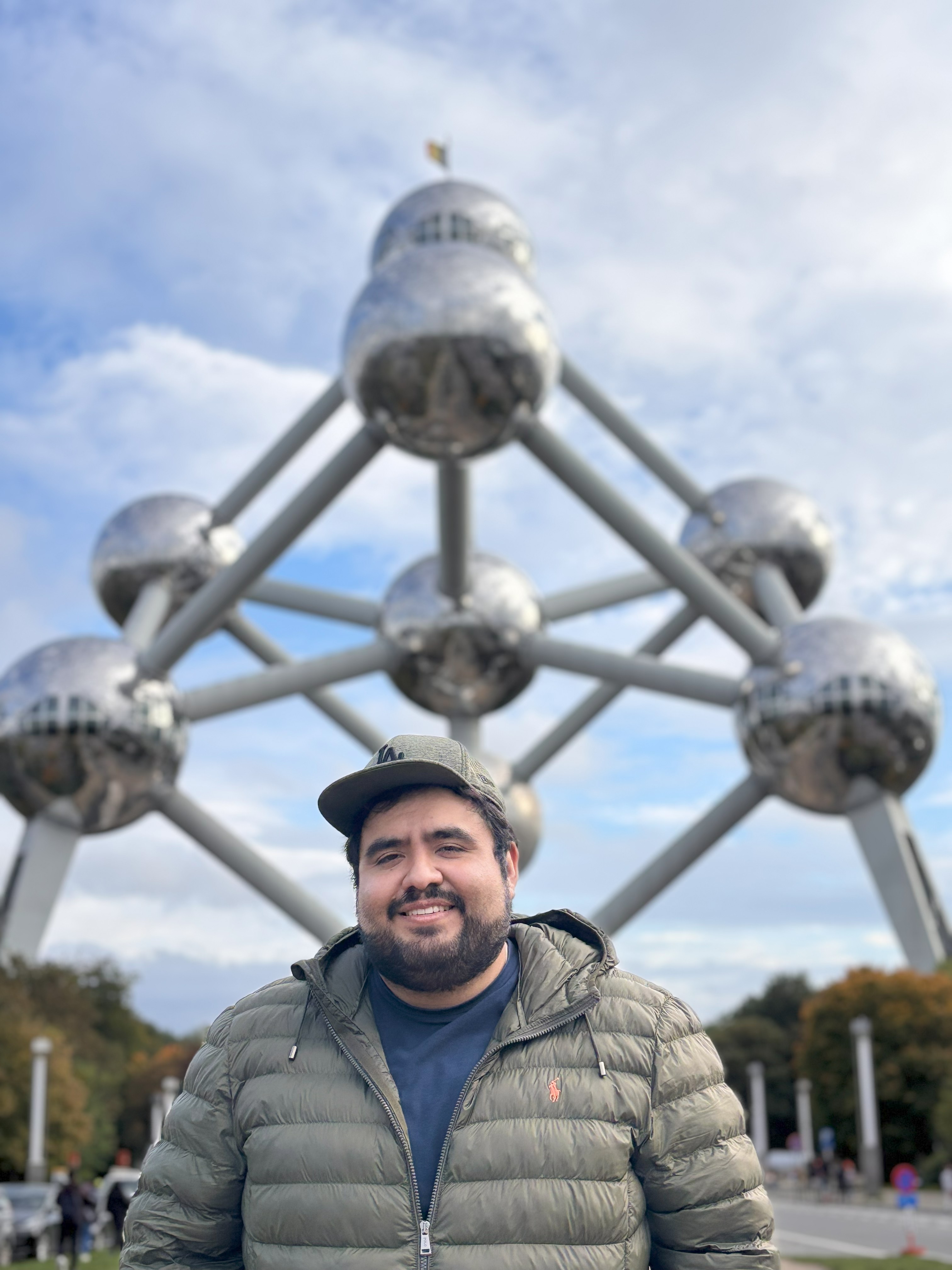 Fora Author - Luis Ortega