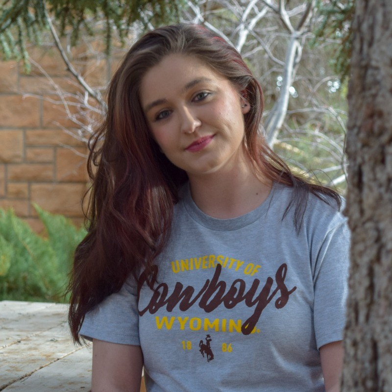 Fora Author - Trinity Stolzwood