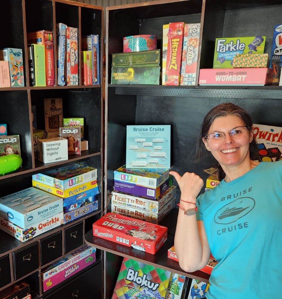 Fora Author - Lisa Flosznik