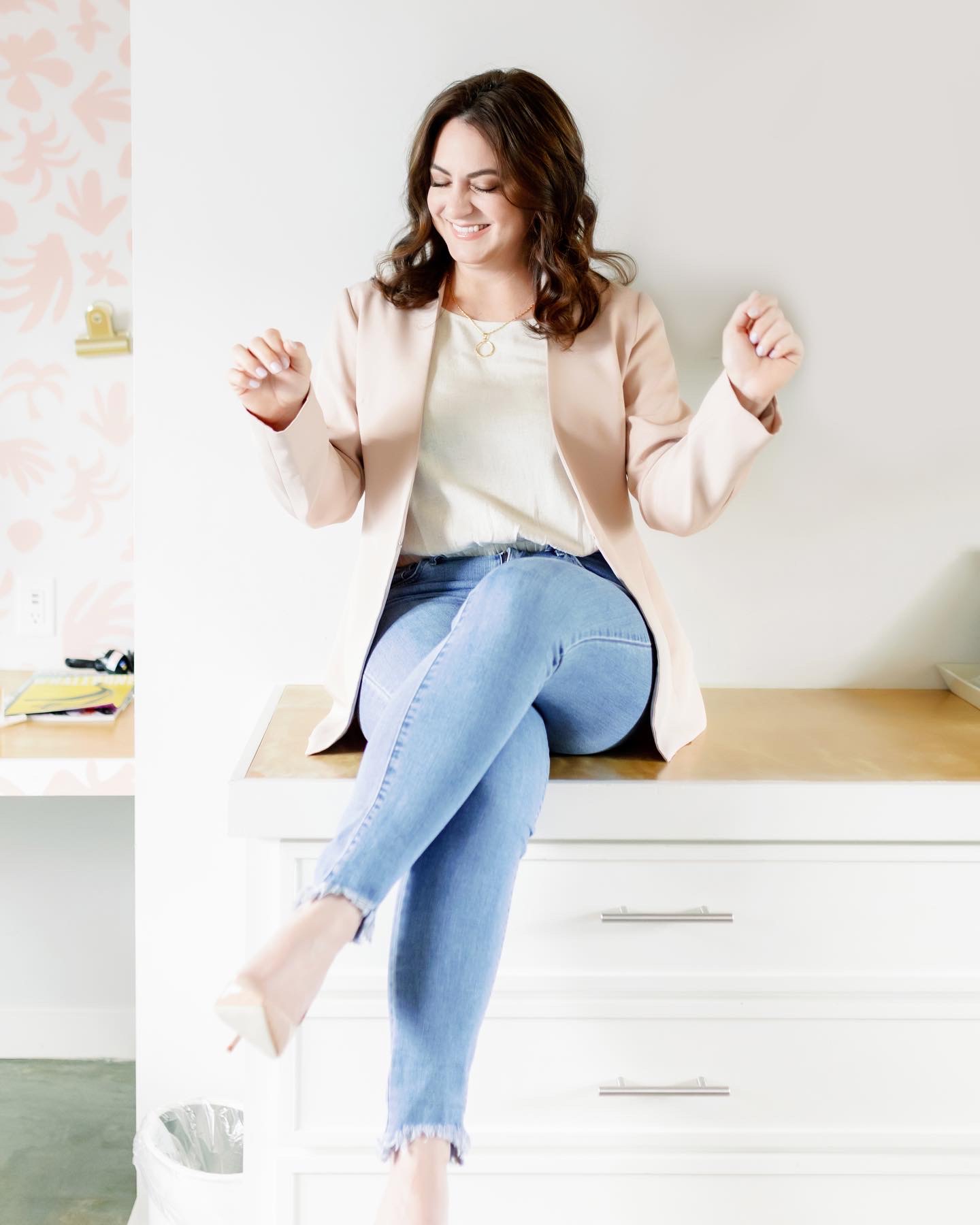 Advisor - Aimee McMillin