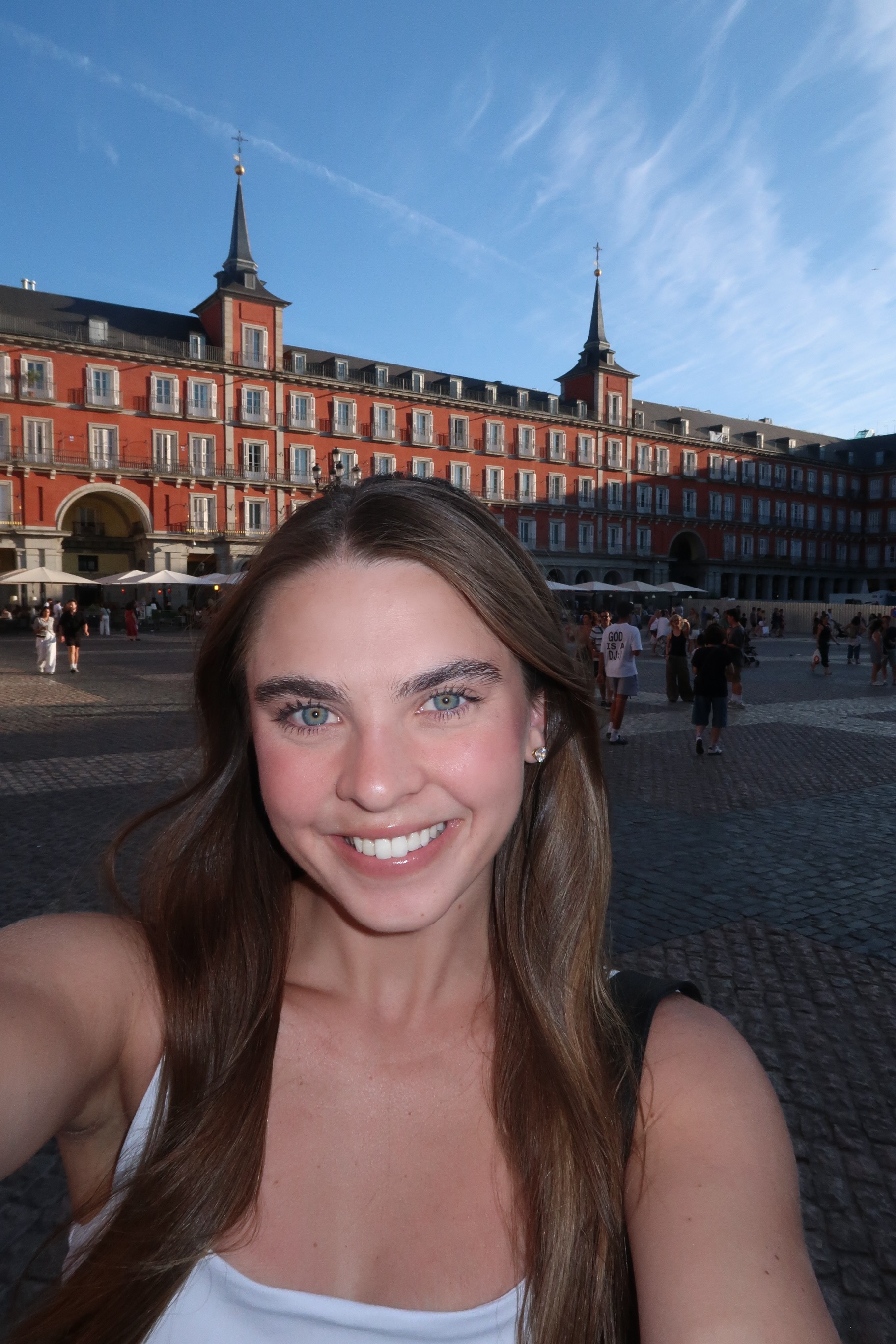 Fora Author - Laura Vogel