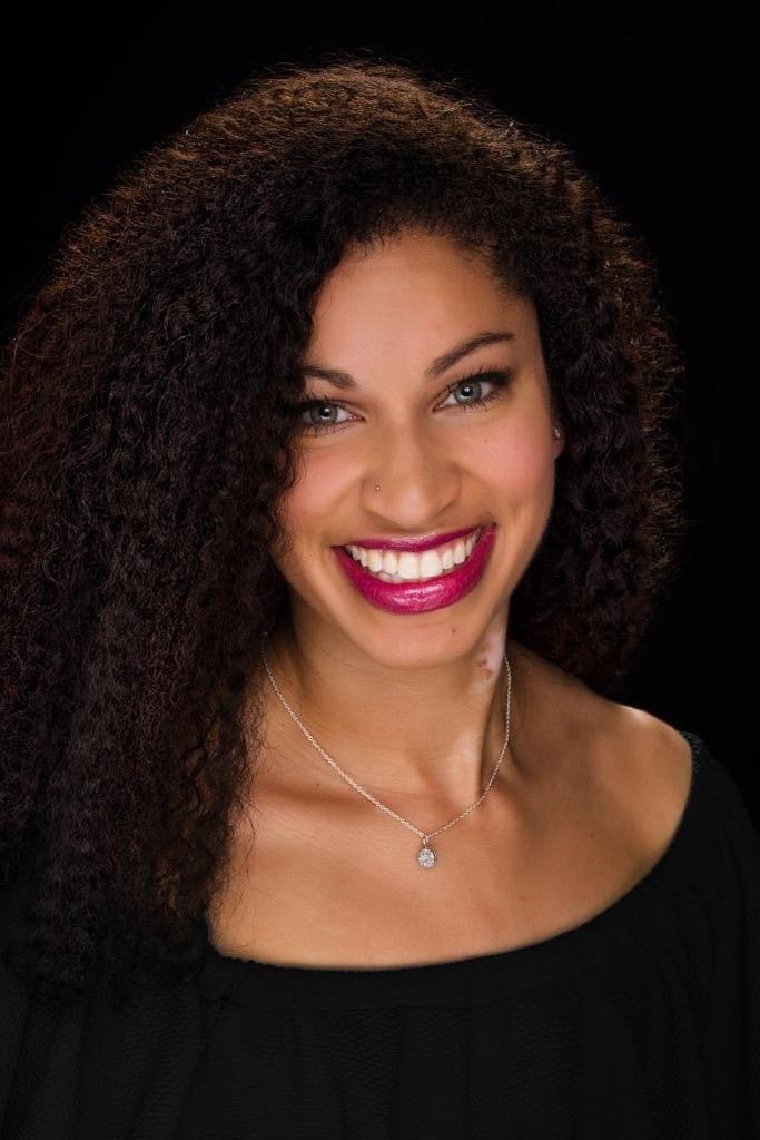 Fora Author - Lauren Patterson