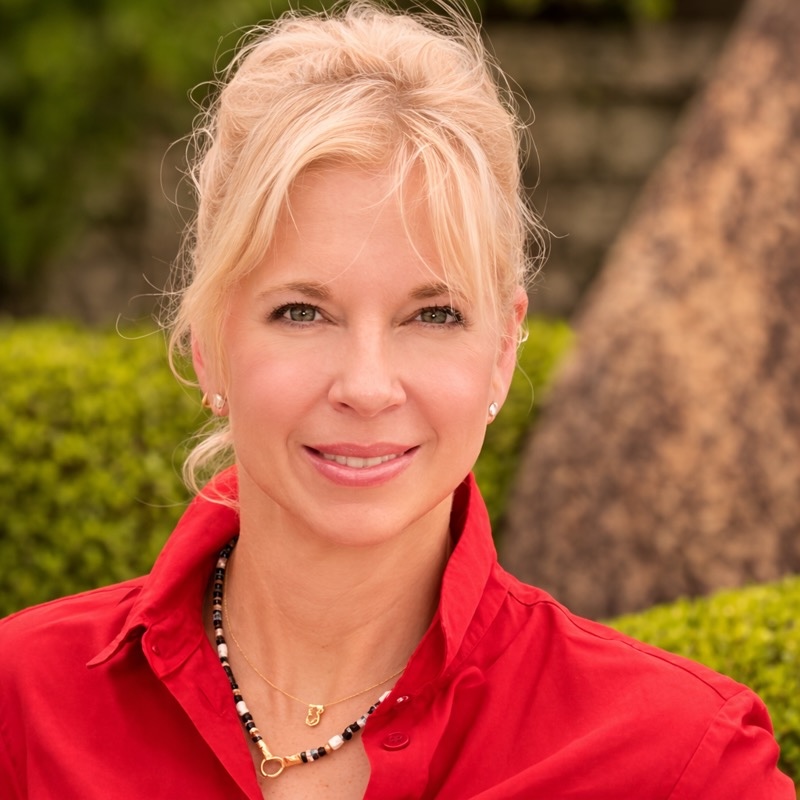 Fora Author - Carrie West