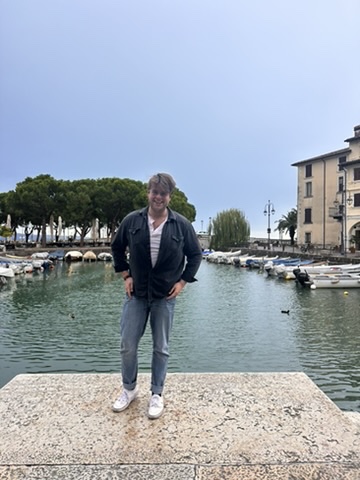 Fora Author - Zachary Grossack