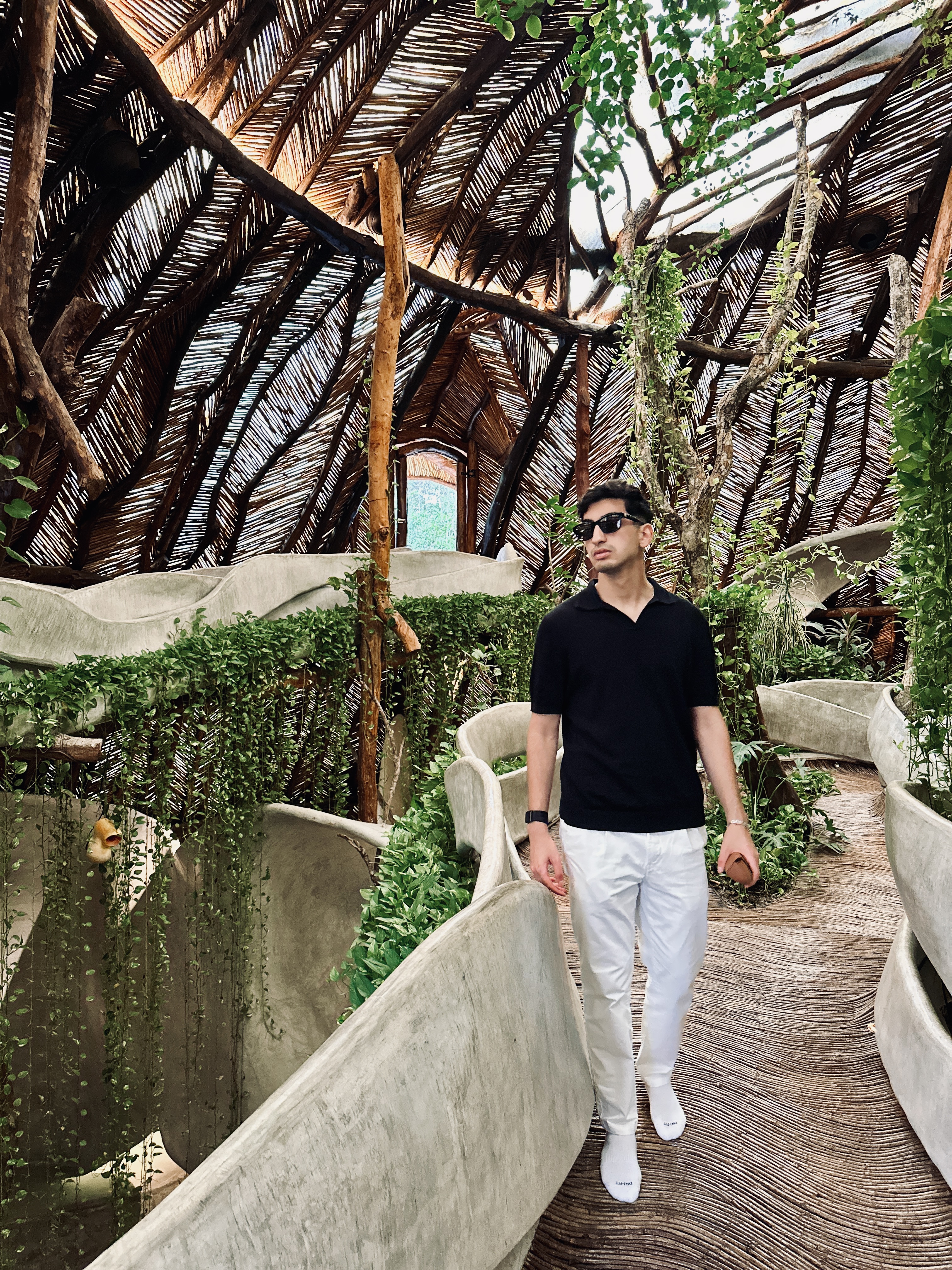 Fora Author - Malek Lardi