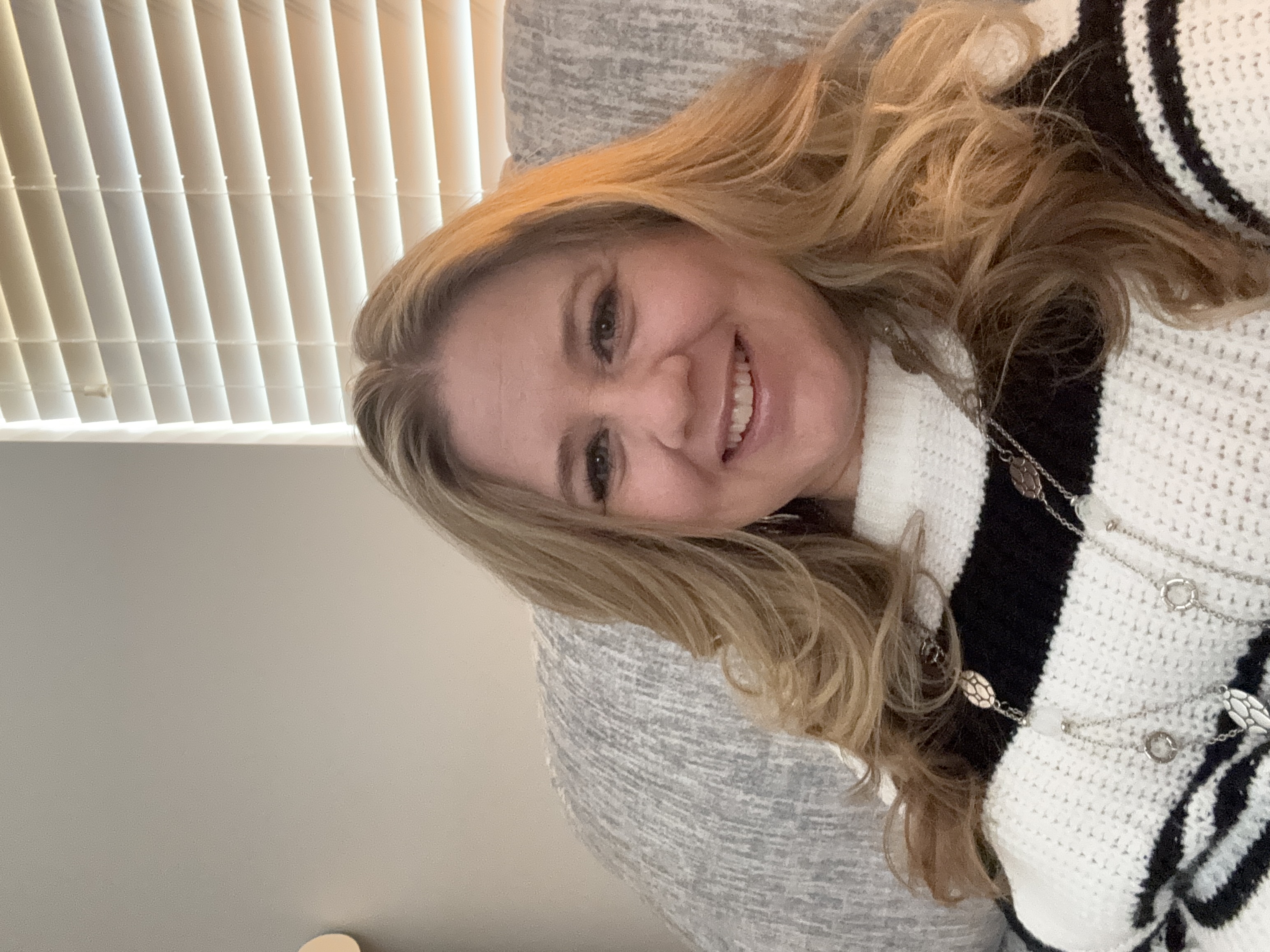 Fora Author - Mindy Herbert