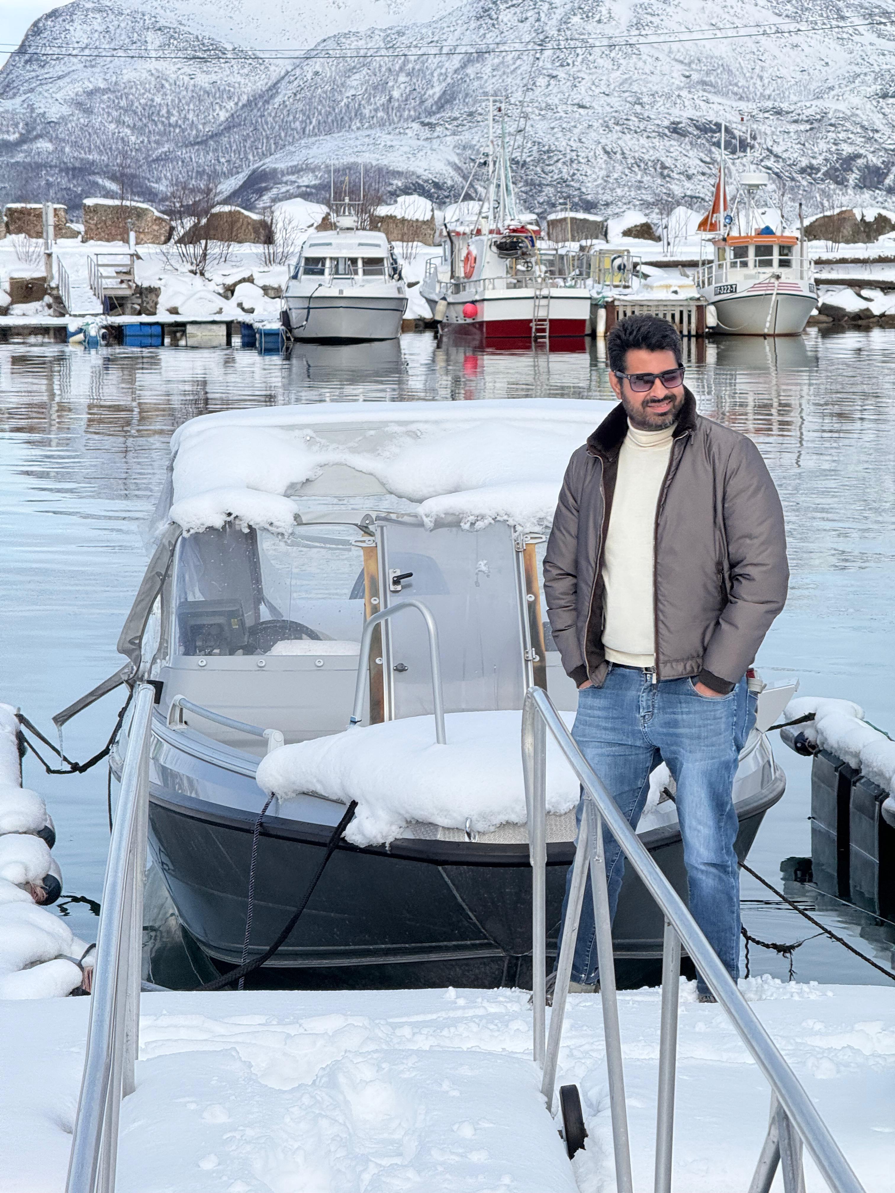 Fora Author - Shivam Vijhani