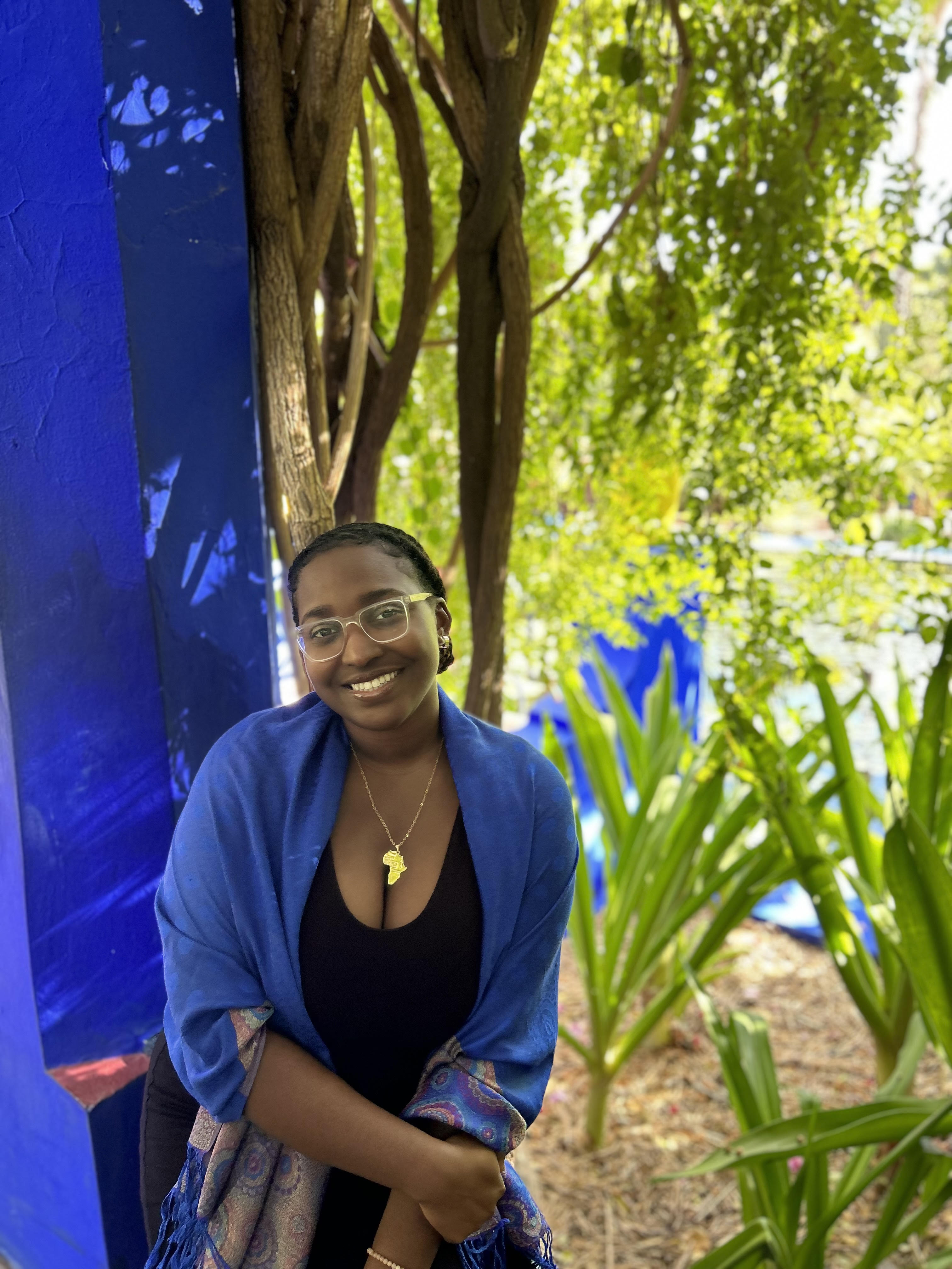 Fora Author - Angel Andrews