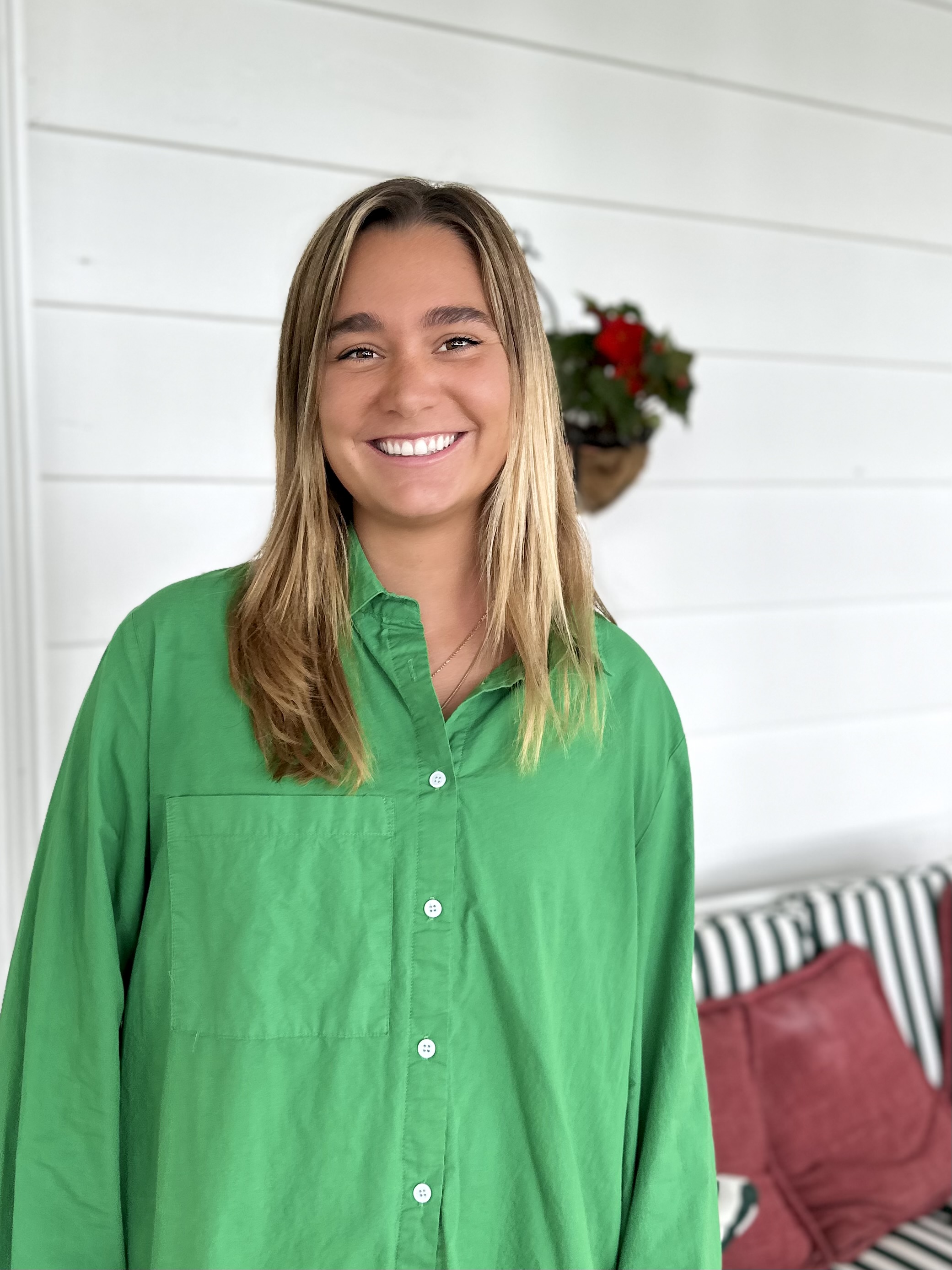 Fora Author - Ella Kelly