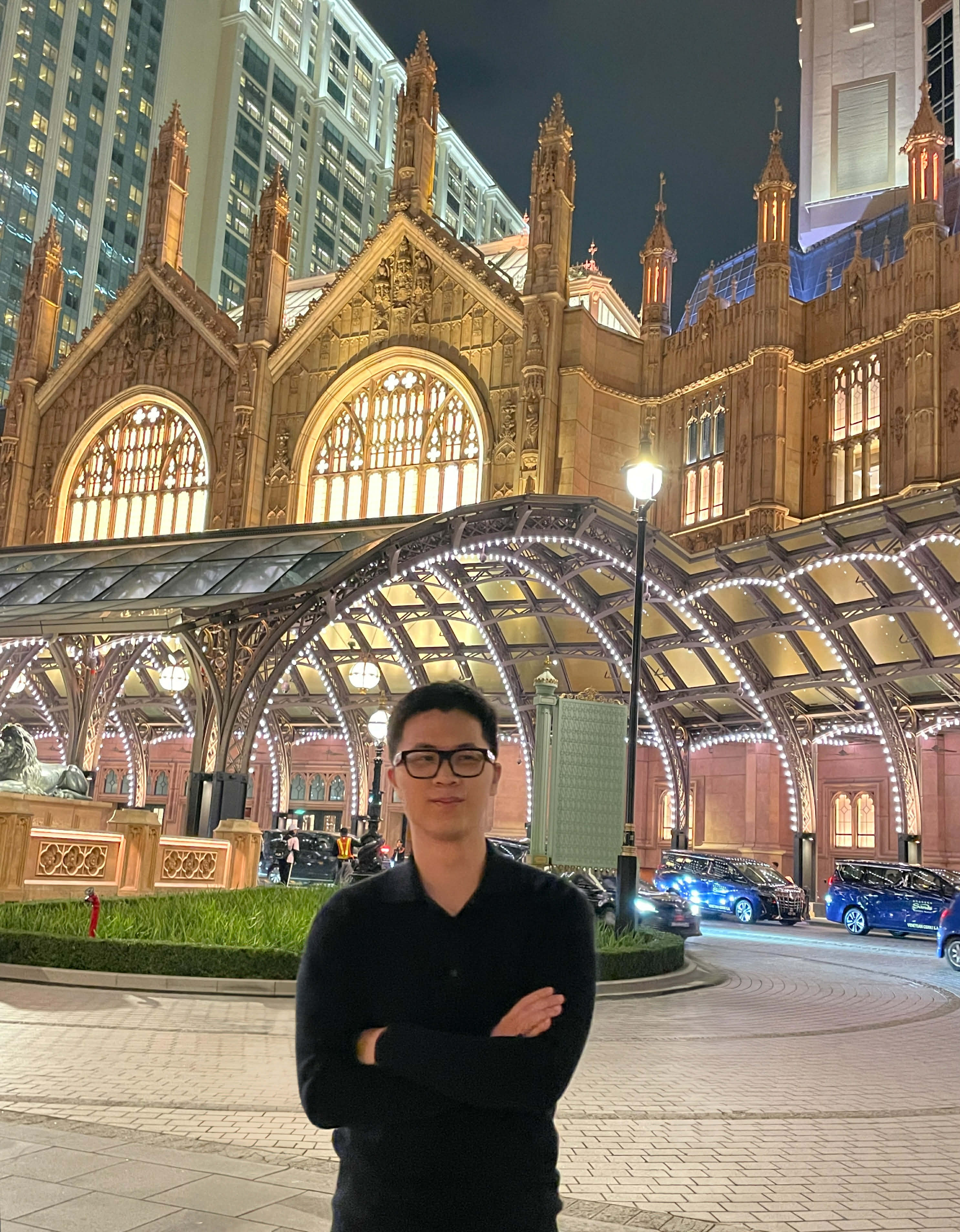 Fora Author - Michael Ng