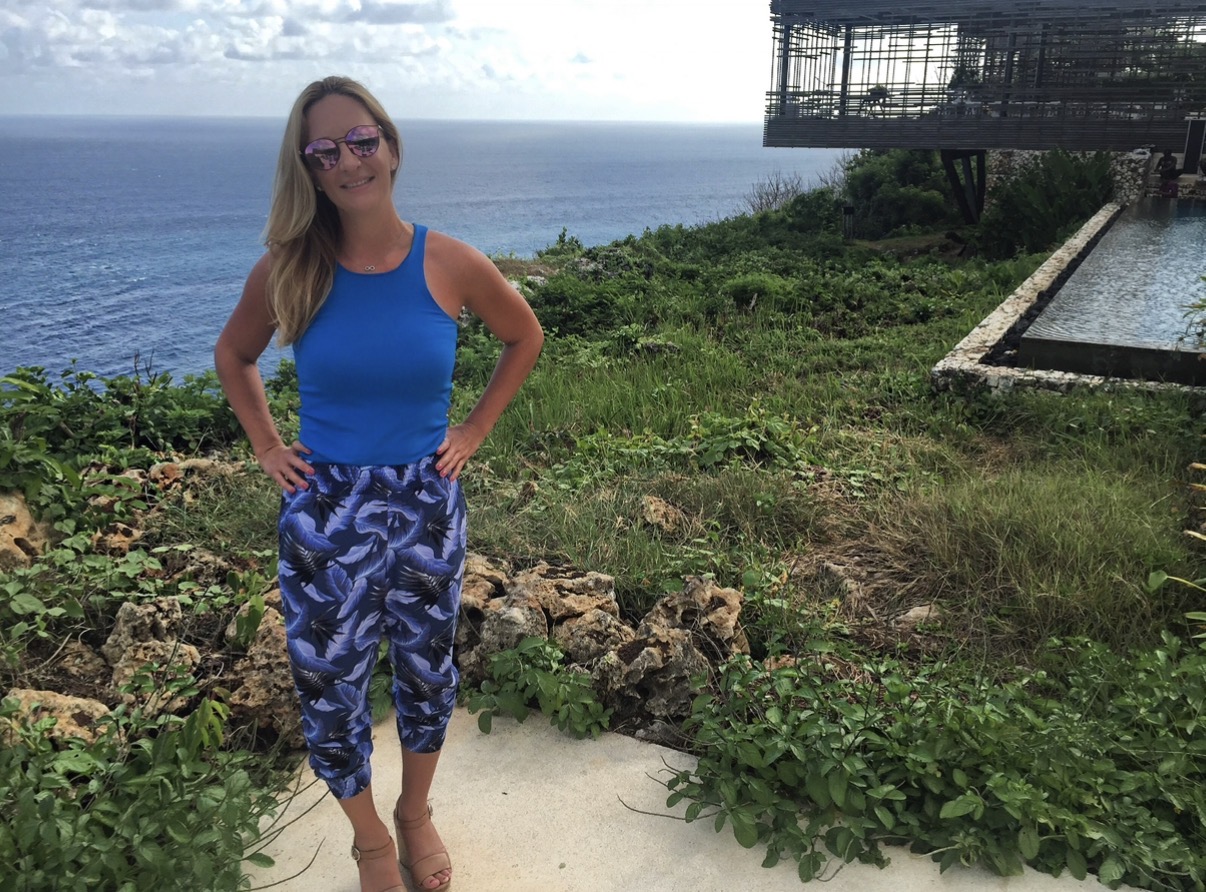 Fora Author - Lourdes Schroeder