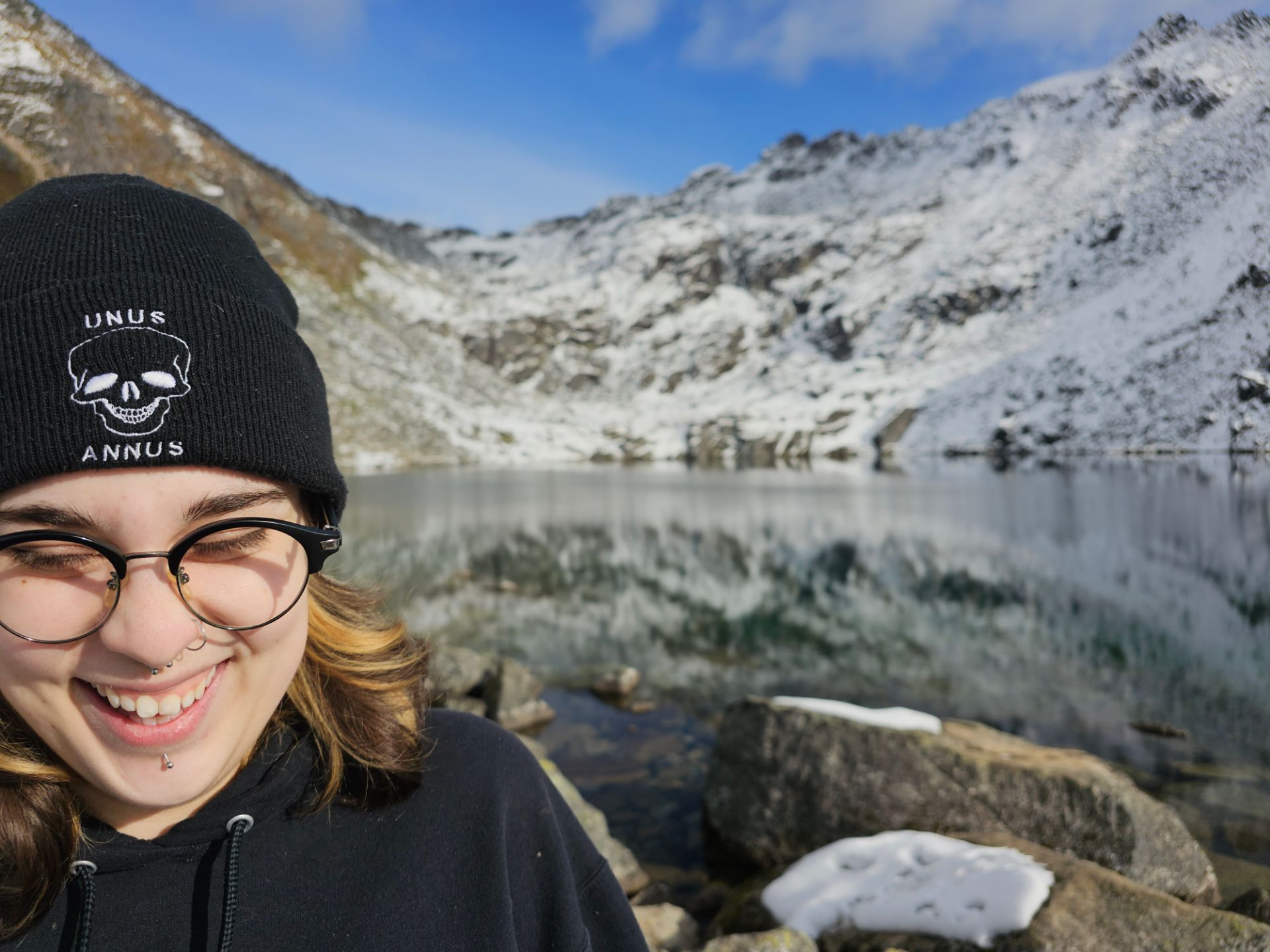 Fora Author - Elliot Embers