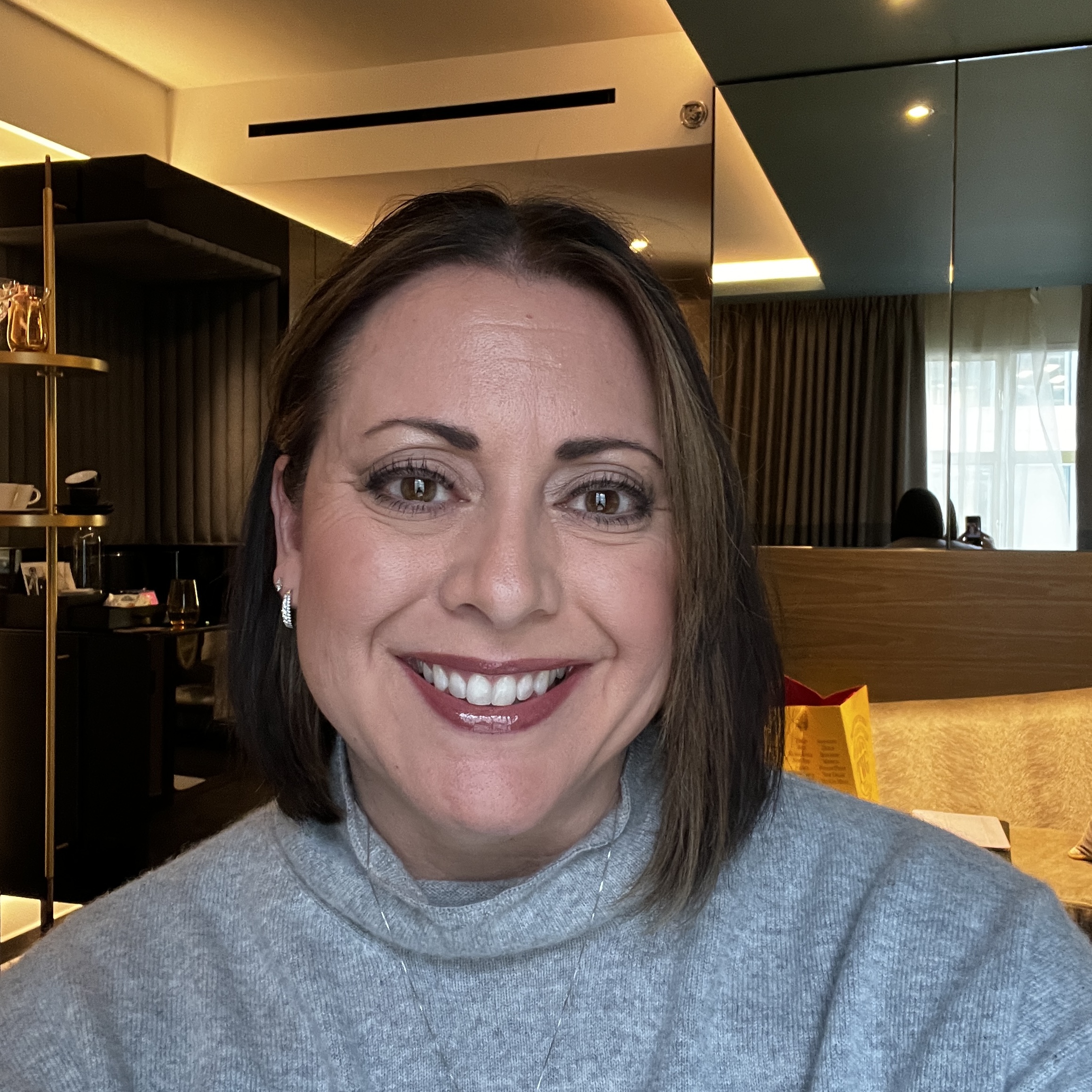 Fora Author - Amy Walston