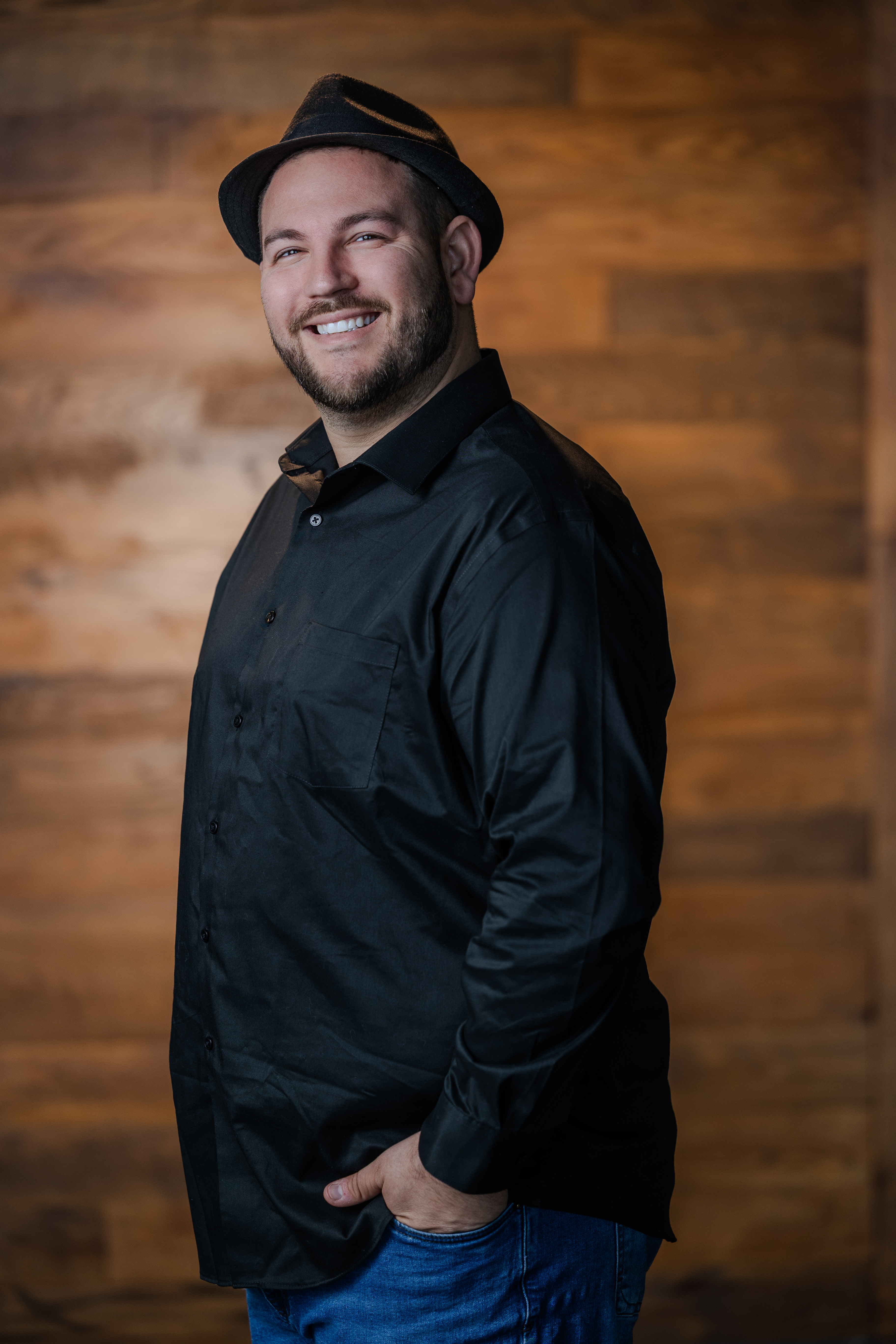 Fora Author - Rolando Rivera