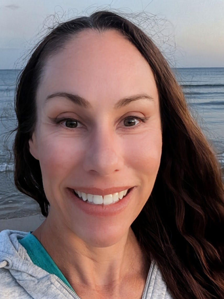 Fora Author - Nicole Strandberg