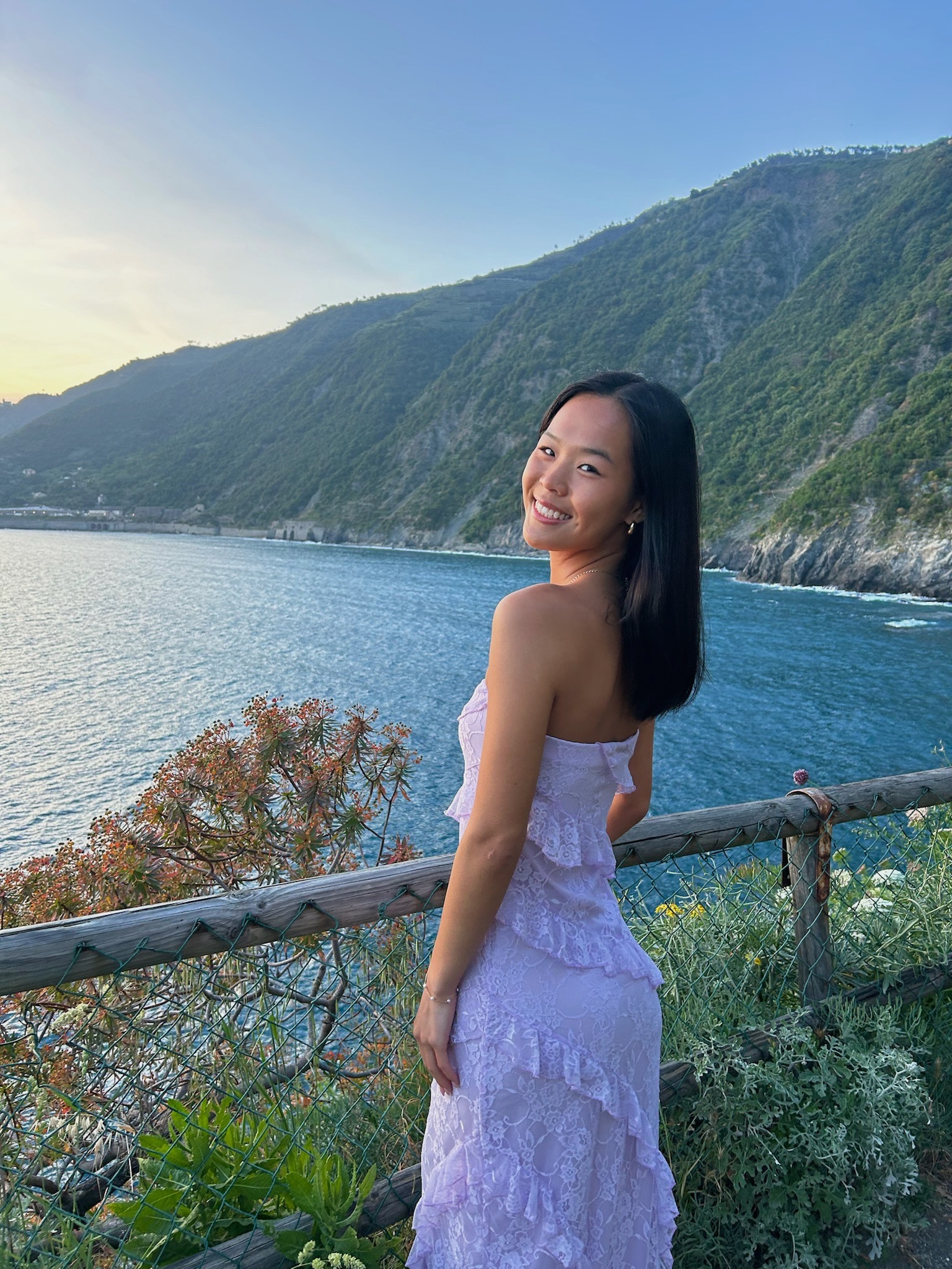 Fora Author - Cindy Zheng