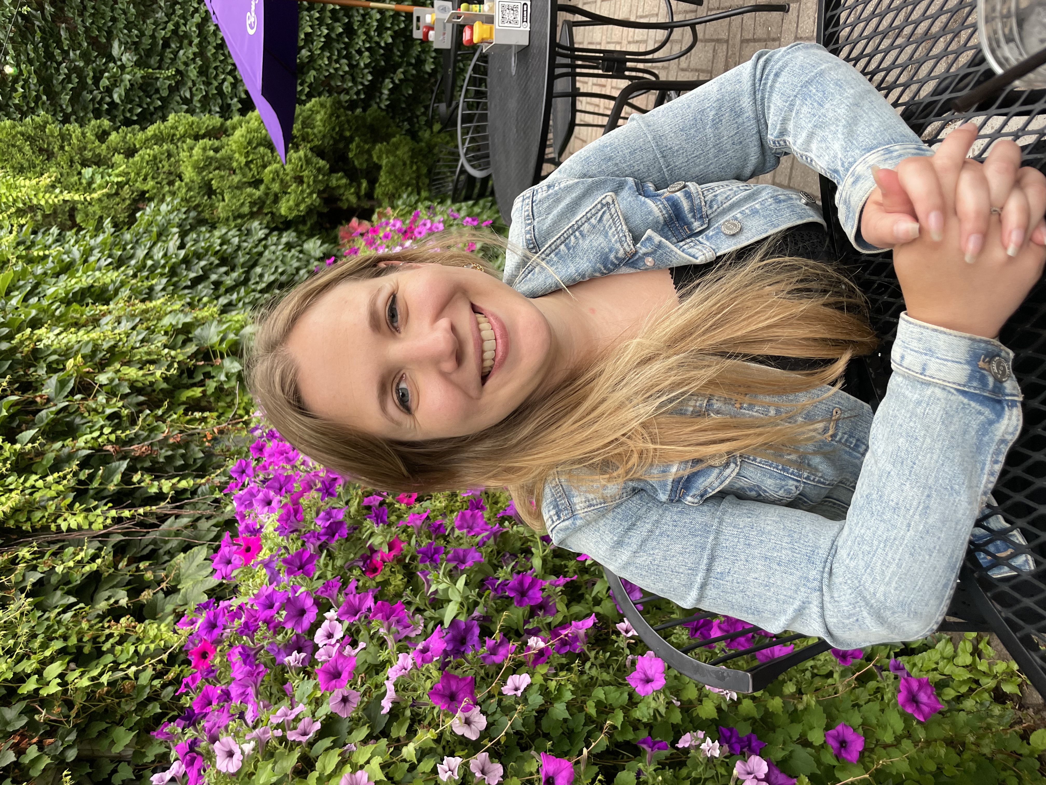 Fora Author - Laurel Peterson