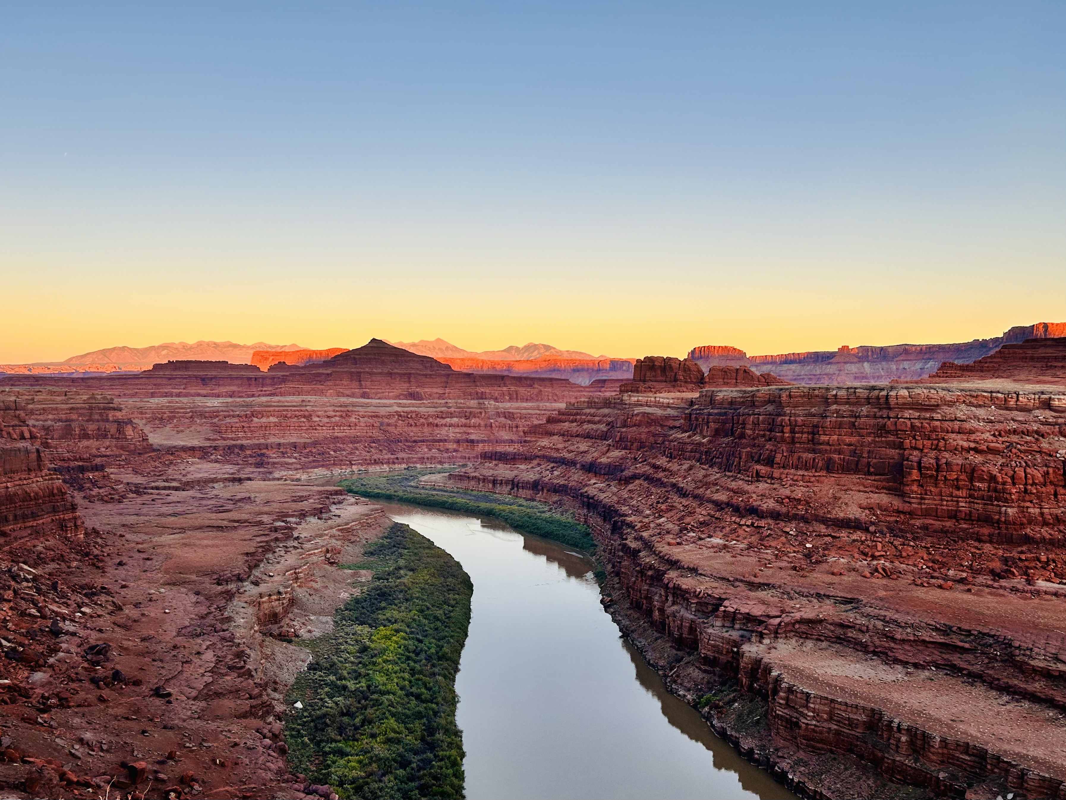 Moab, Utah: Red Rock Landscapes, Adventure & National Park Wonders