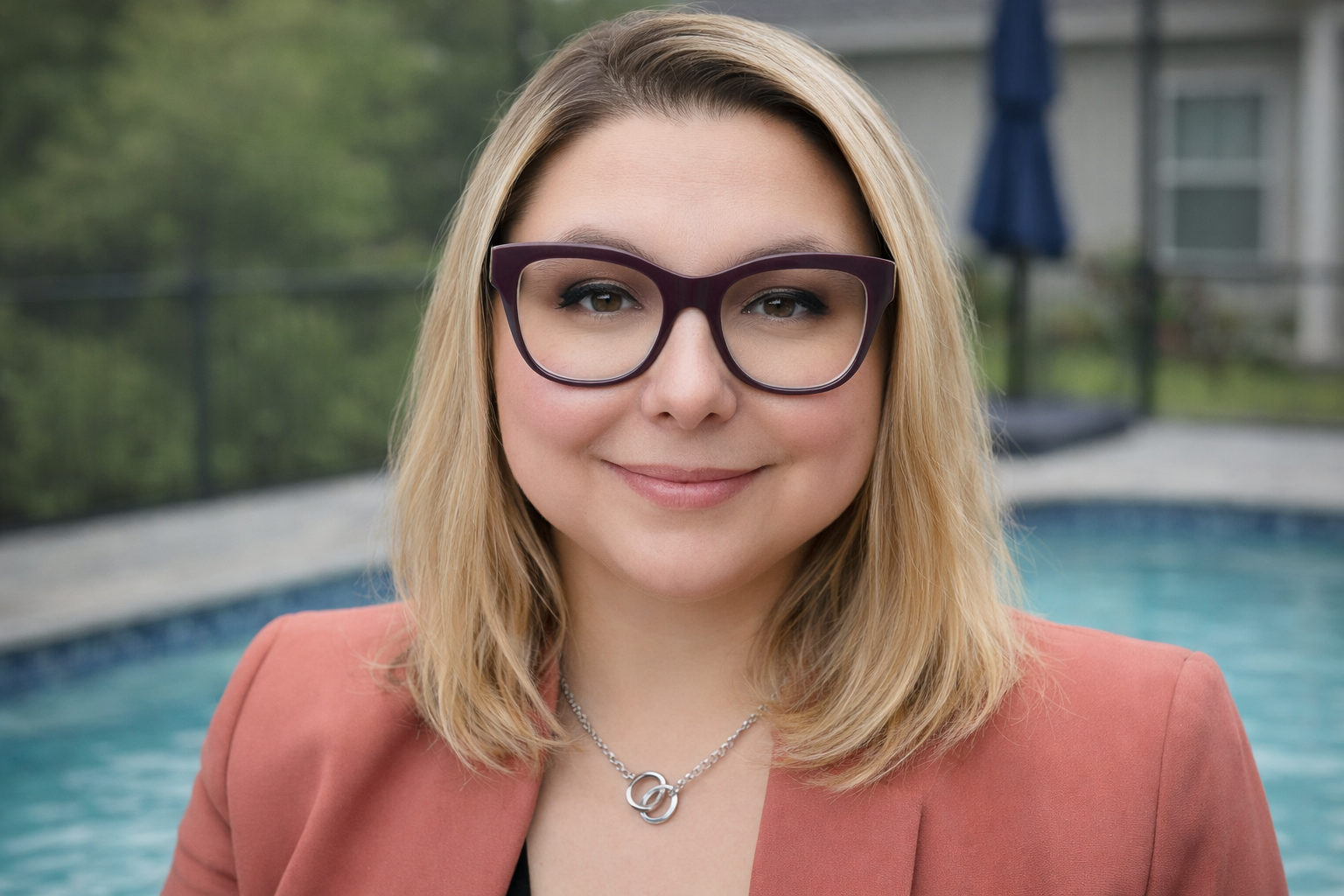 Fora Author - Nicole Balchi
