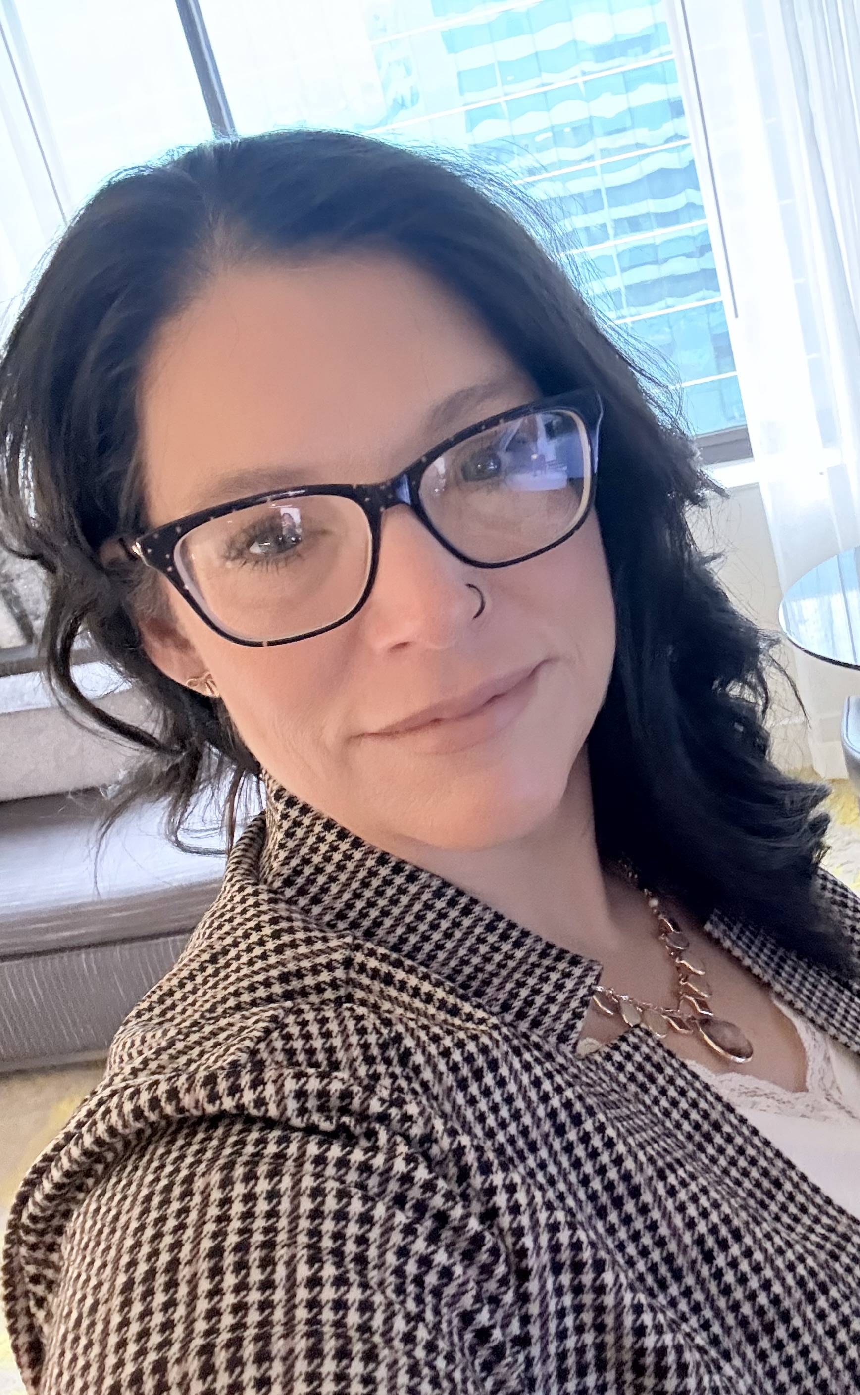 Fora Author - Janice Pochinski