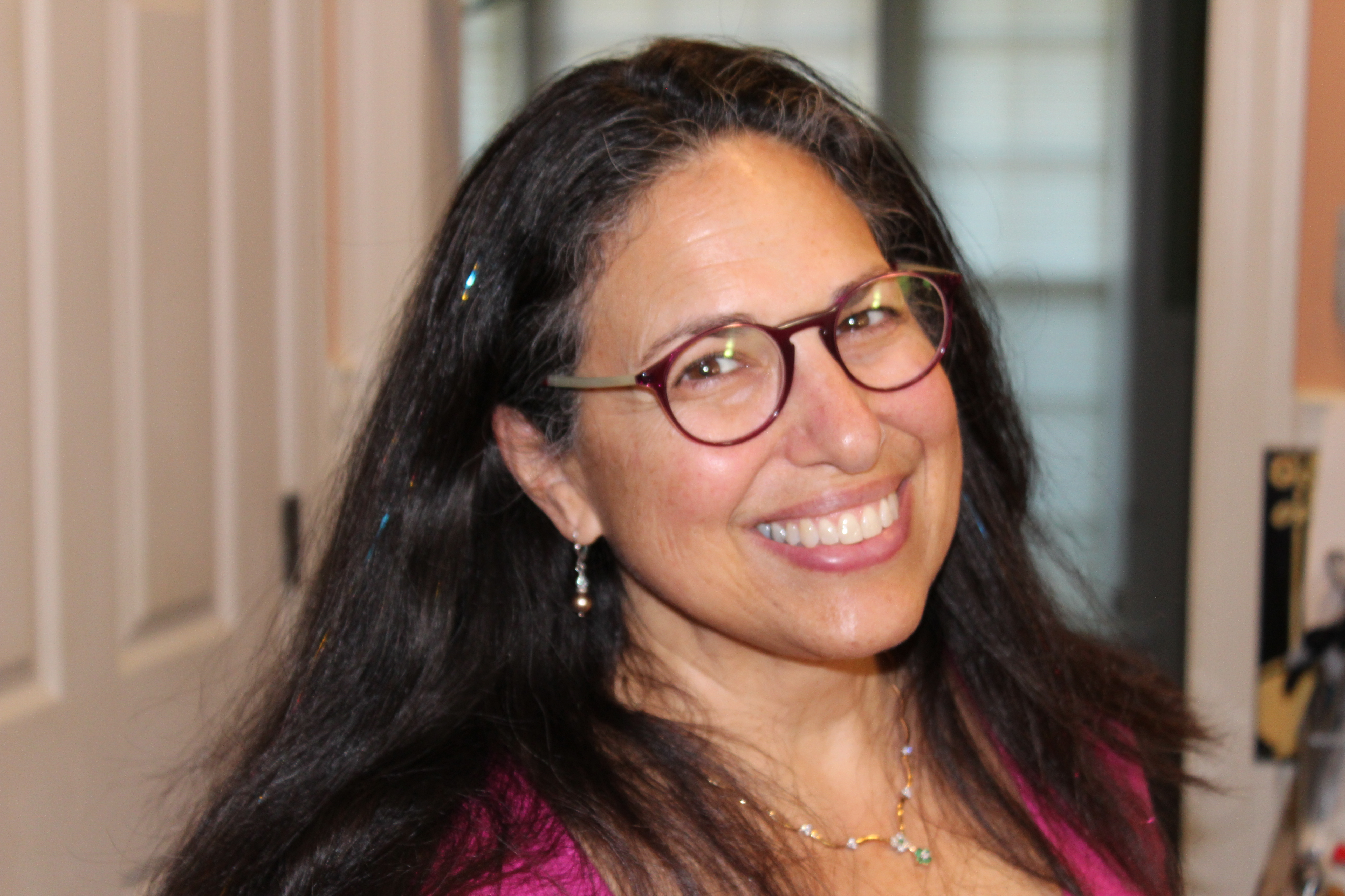 Fora Author - Jennifer Zucker