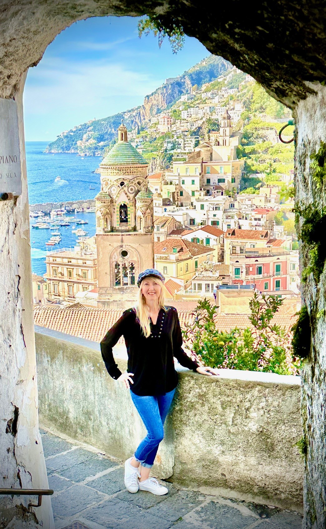 Fora Author - Ramona Moriarty
