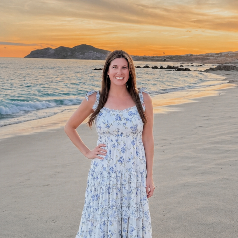 Fora Author - Lisa Sampson