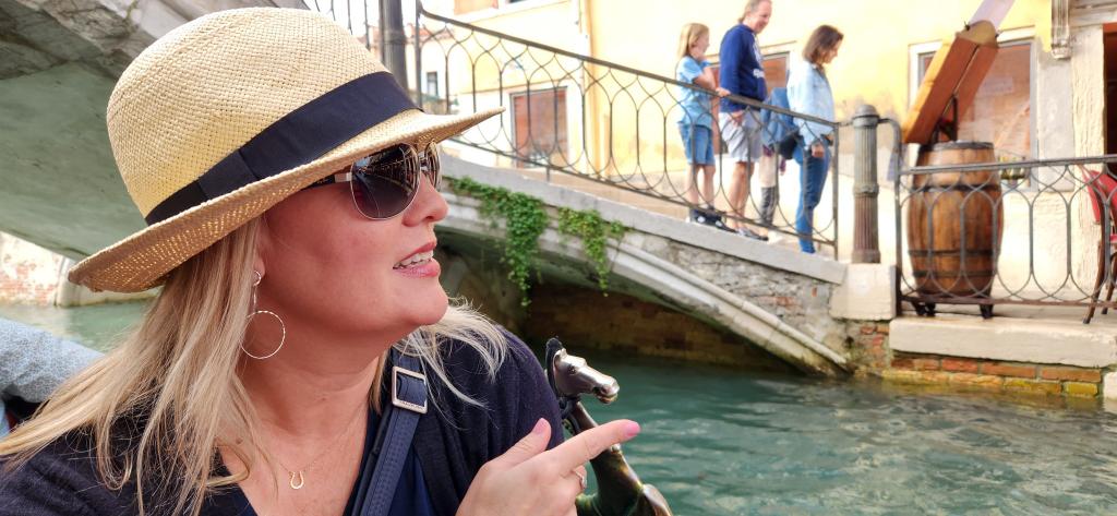 Fora Author - Shannan Elzner