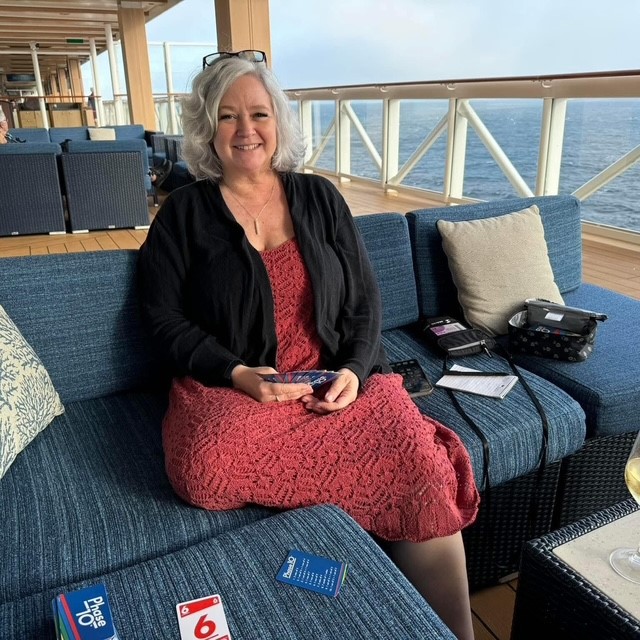 Fora Author - Tracey Mitchell