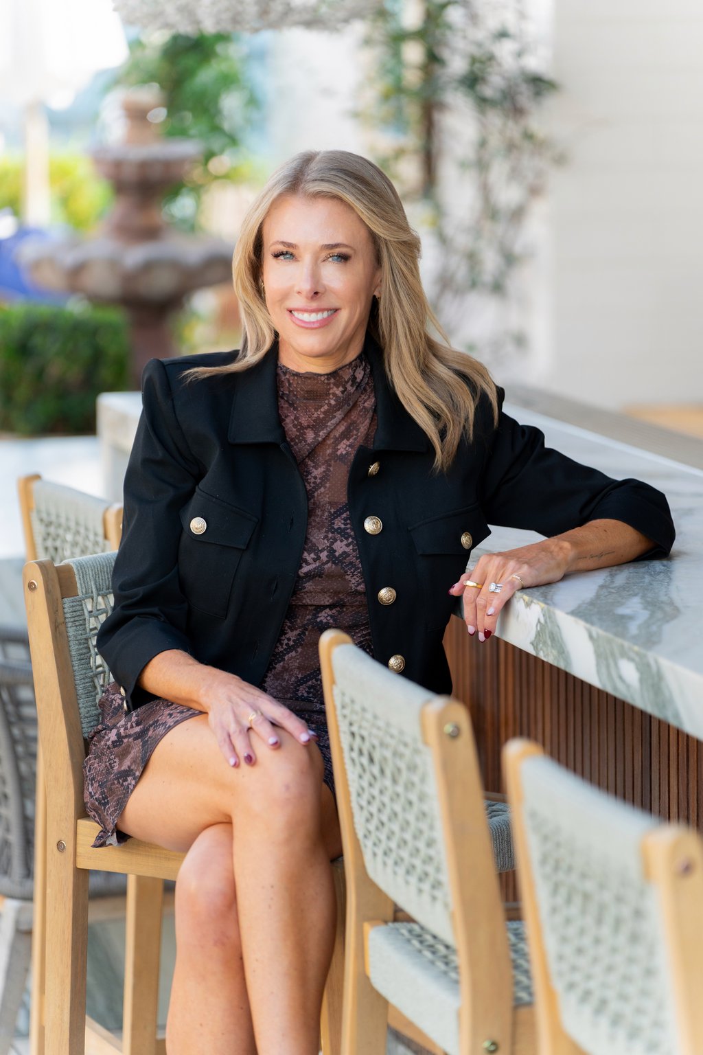 Fora Author - Suzy Tweten