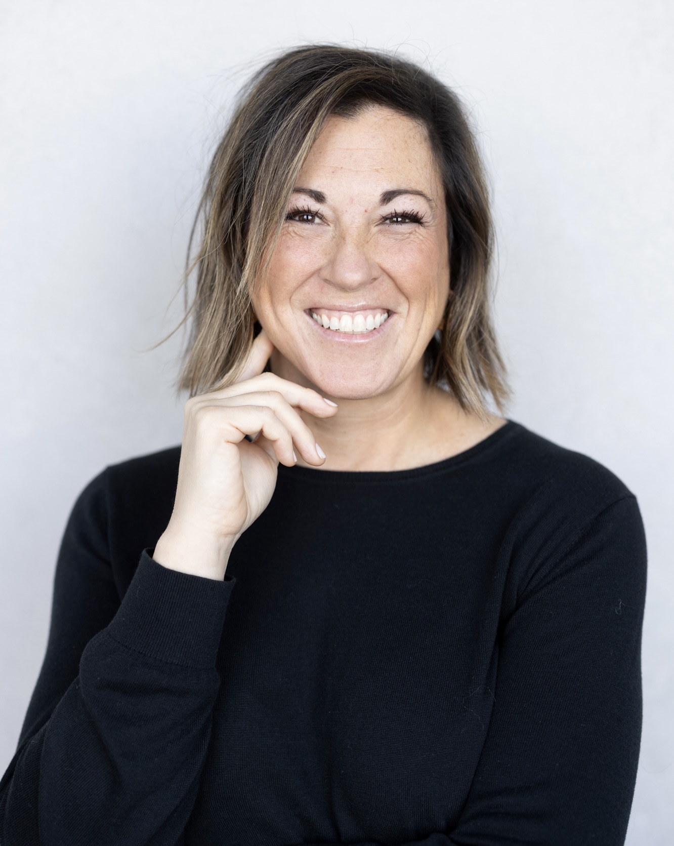Fora Author - Kristel Williams