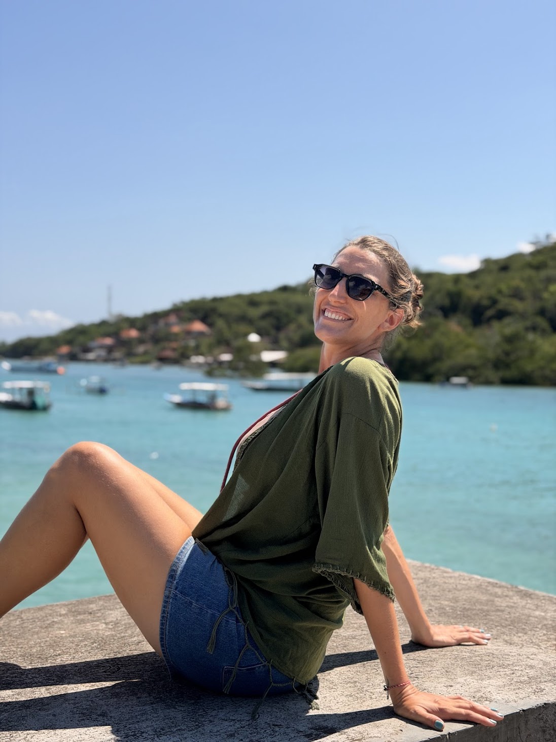 Fora Author - Lynne Lessard