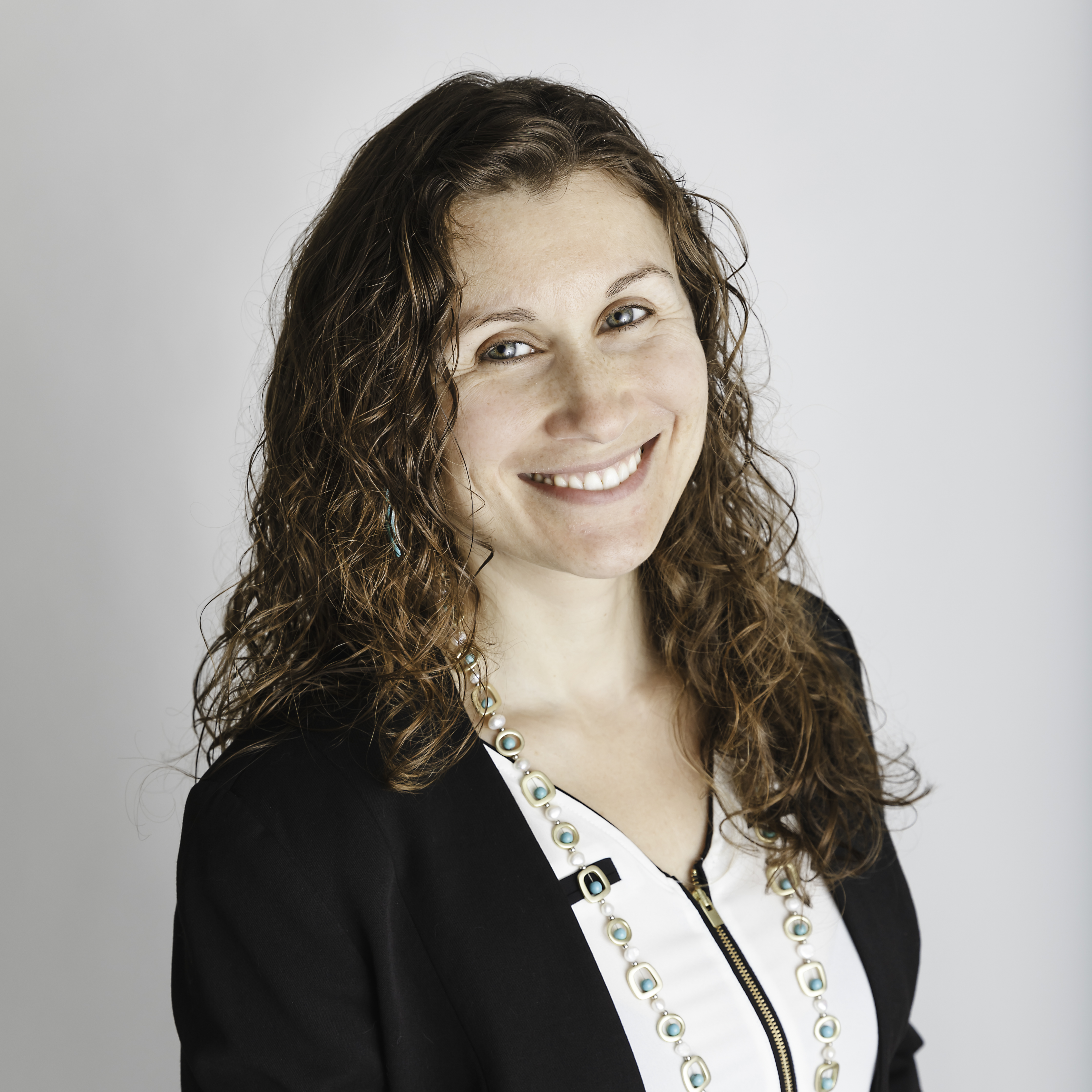 Fora Author - Anna Knoll