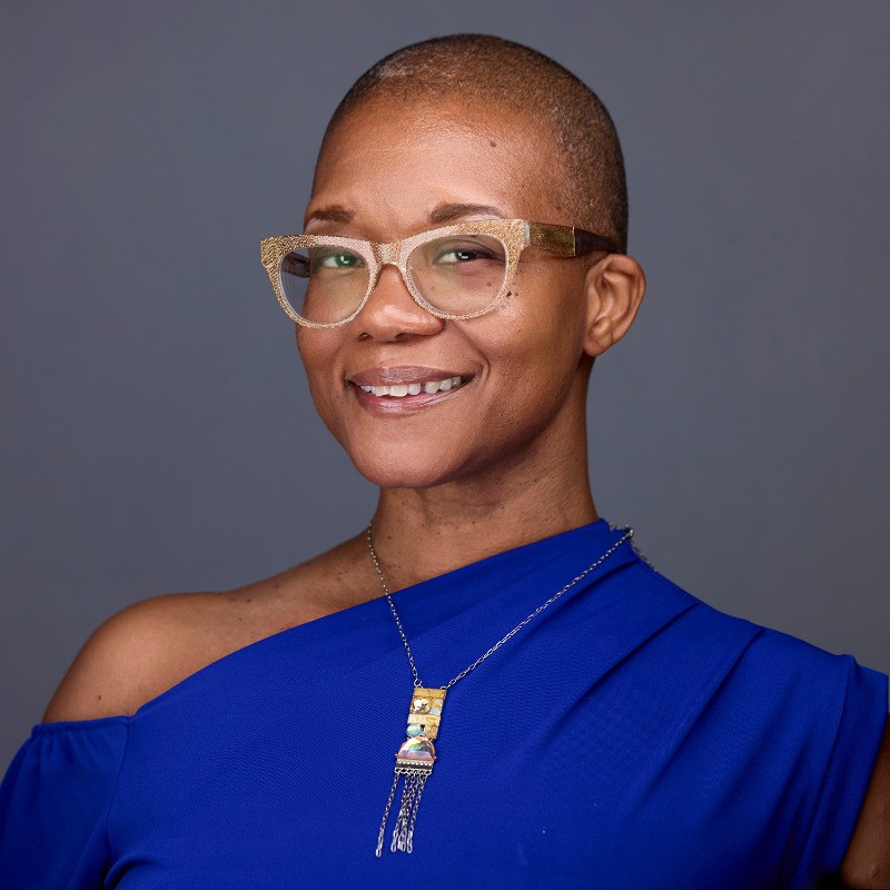 Fora Author - Chandra Murray