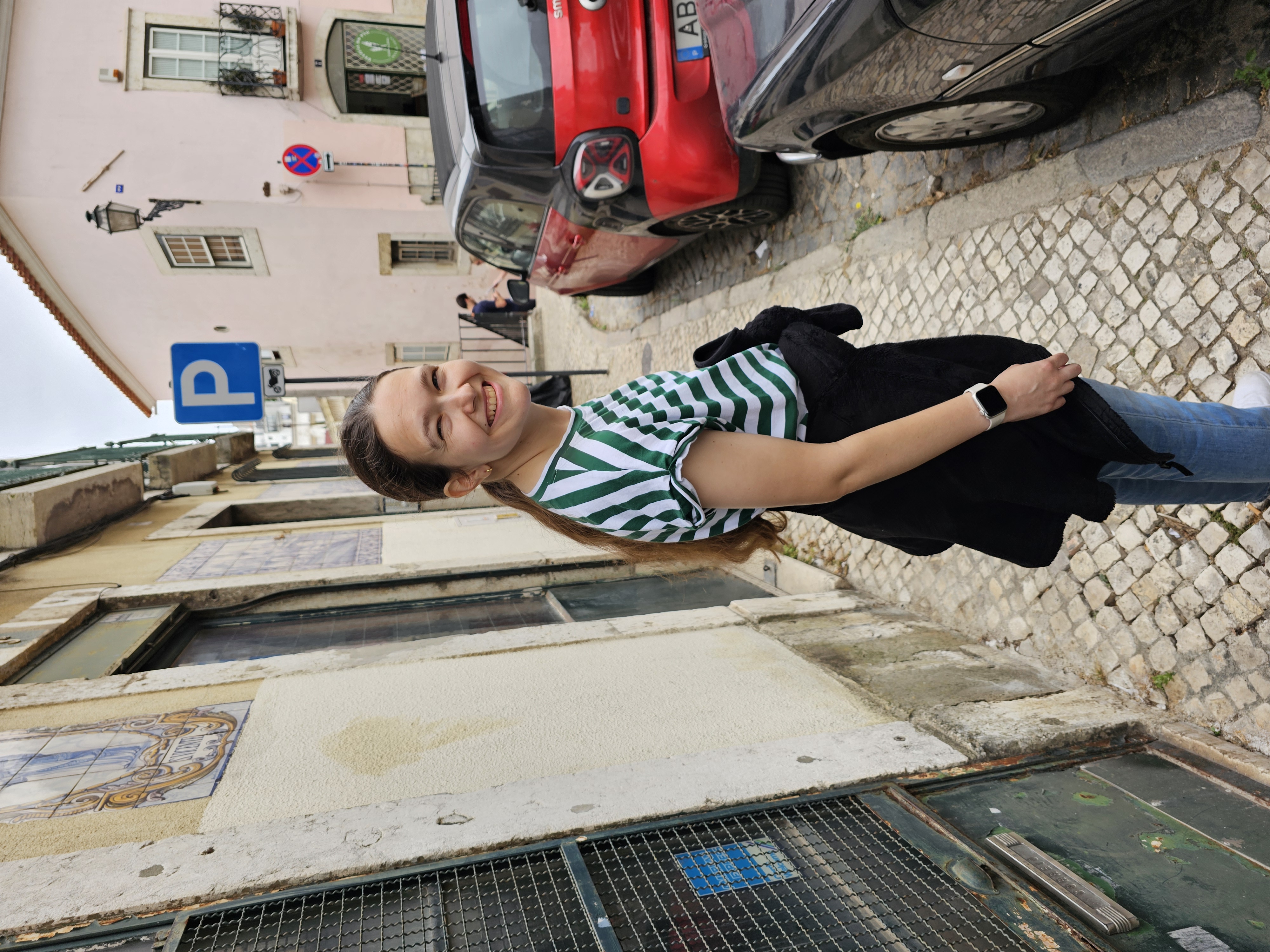 Fora Author - Lydia Thomas
