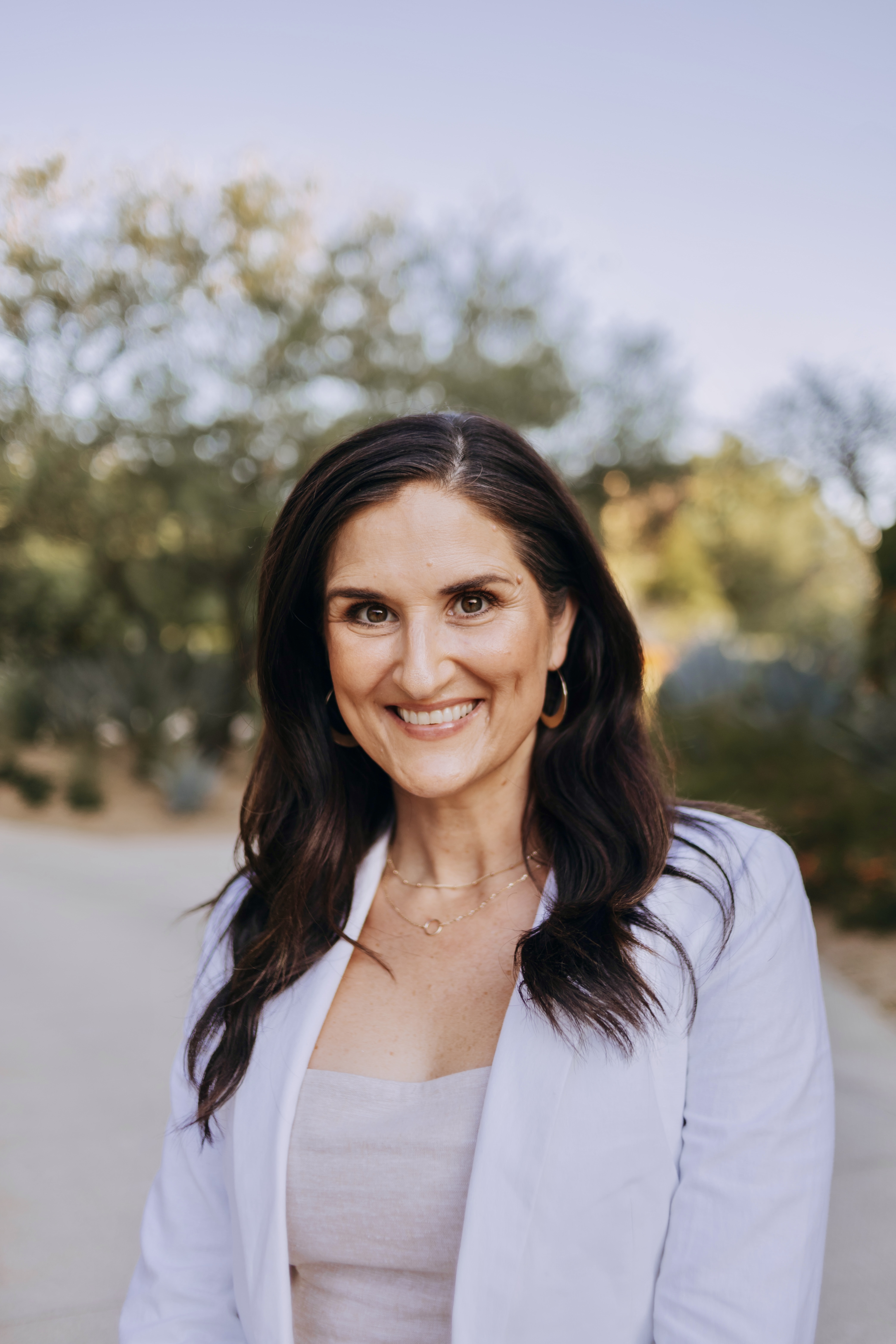 Fora Author - Claire Haden