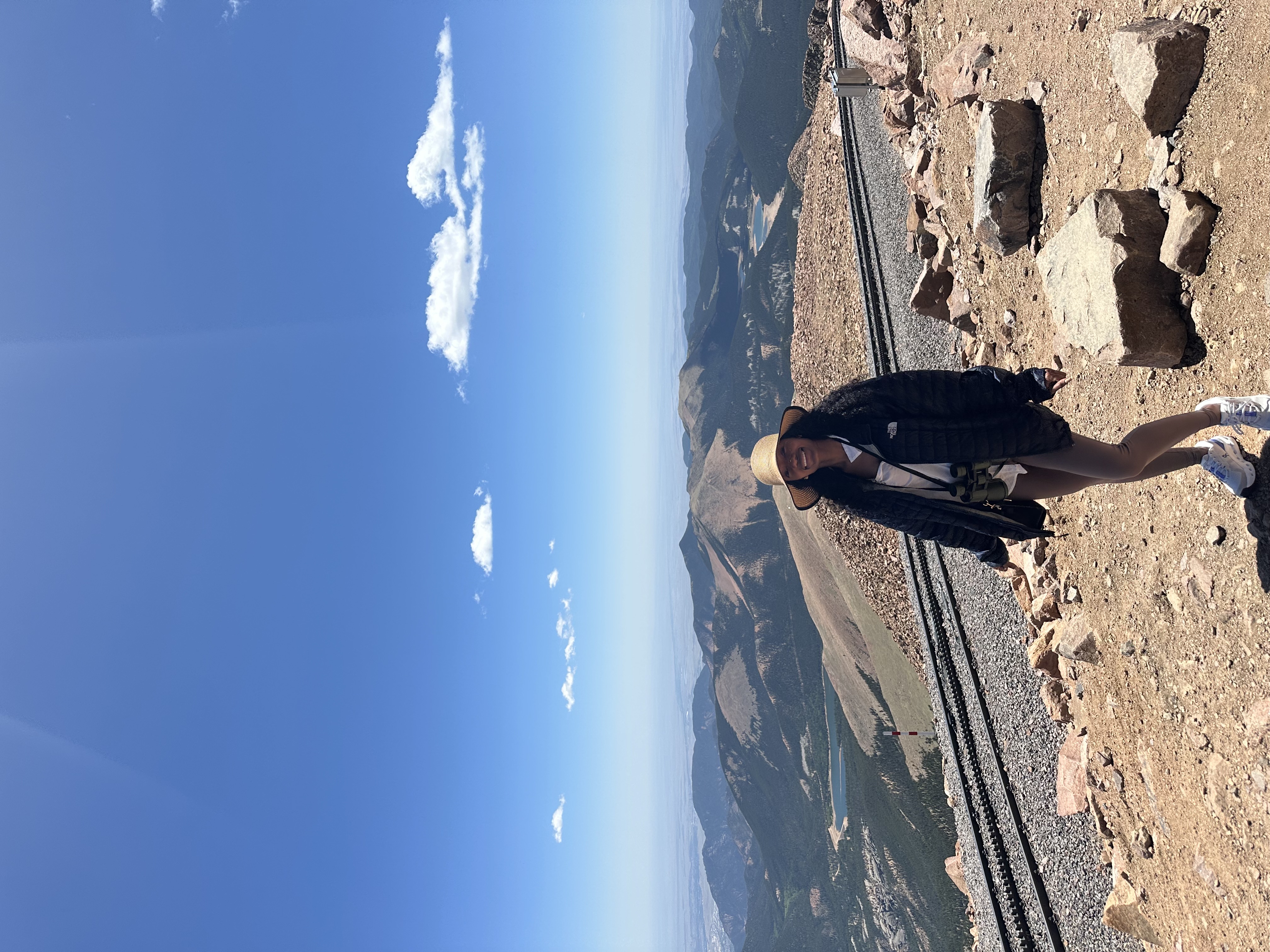 Fora Author - Samyla Brown