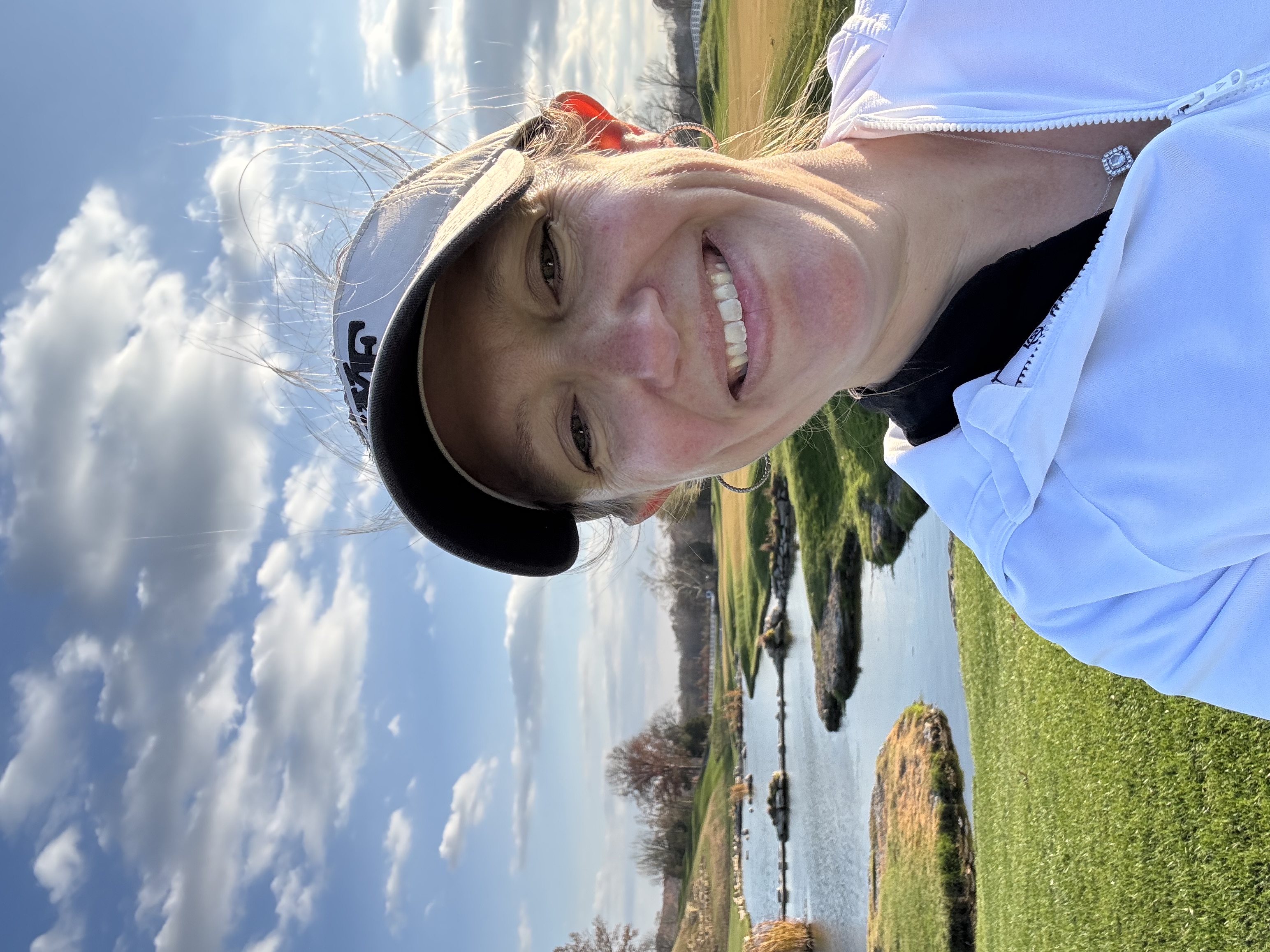 Fora Author - Kristin Holcomb