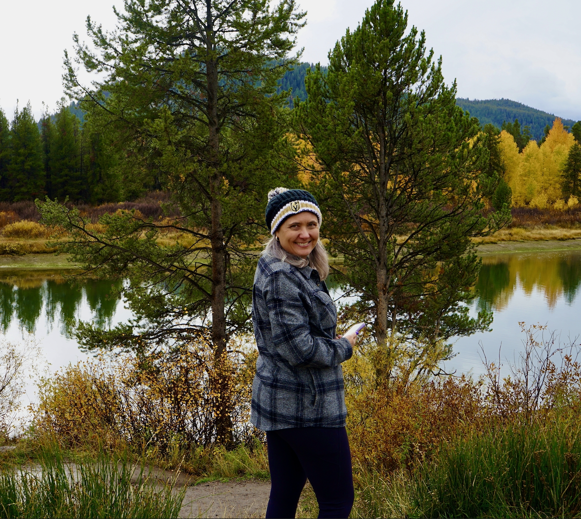 Fora Author - Pollyann Suhr