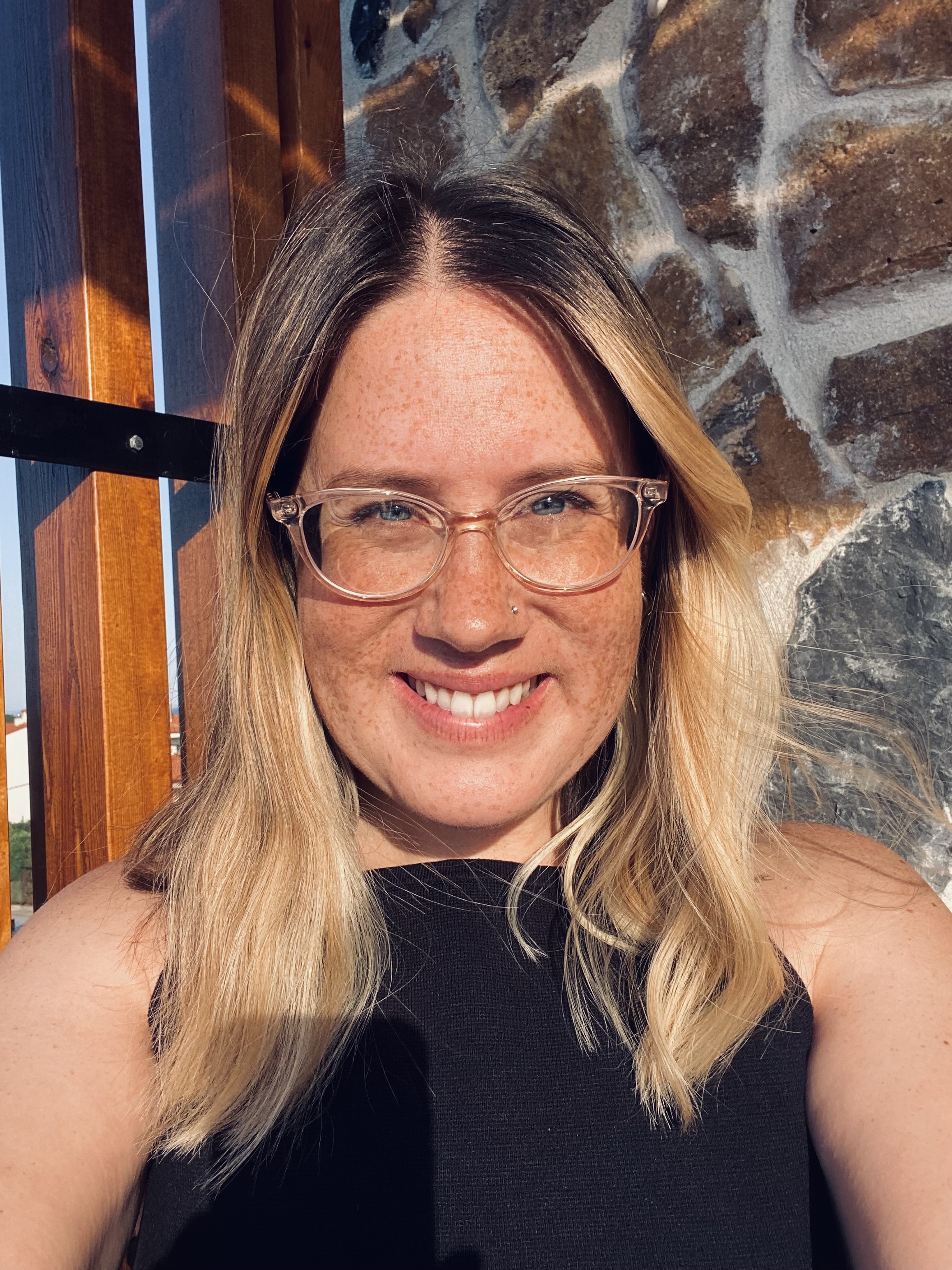 Fora Author - Danielle Lopez