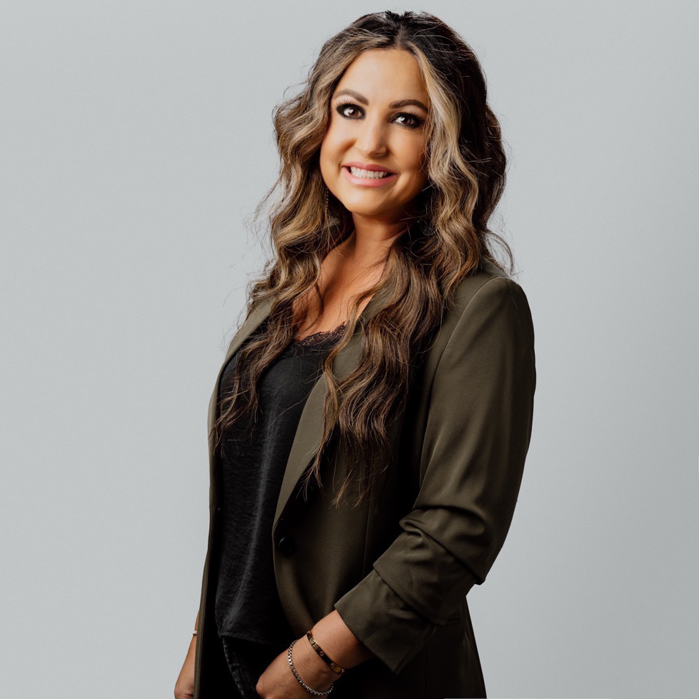 Fora Author - Desiree Shank