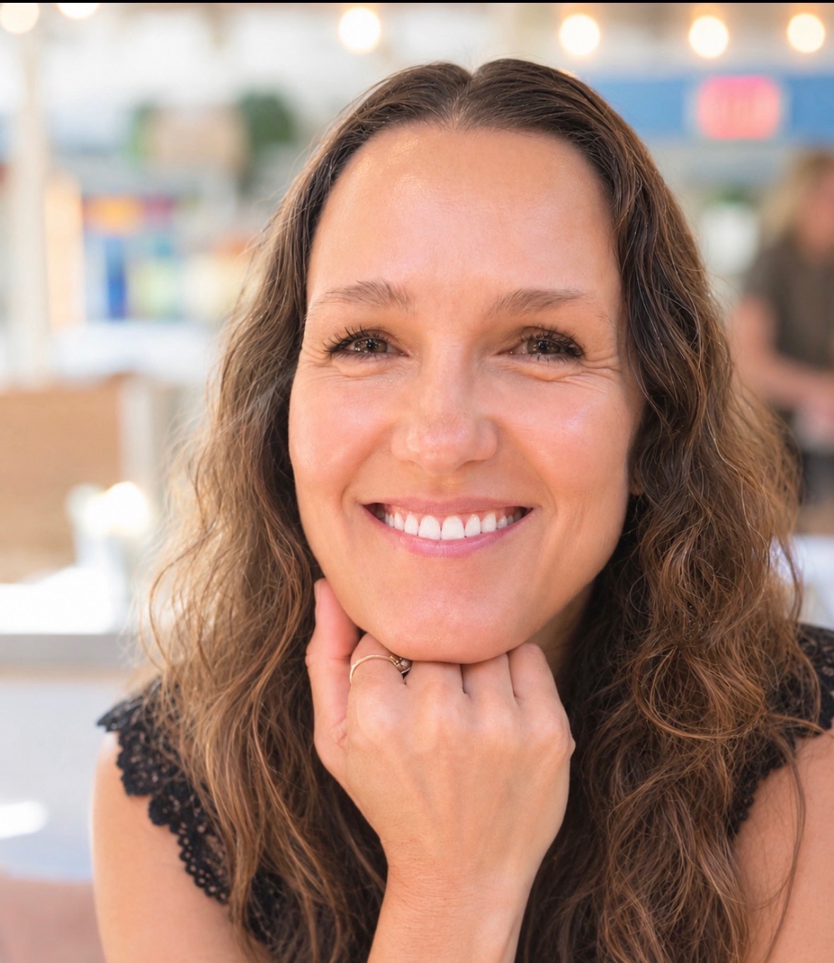 Fora Author - Emily Barling-White