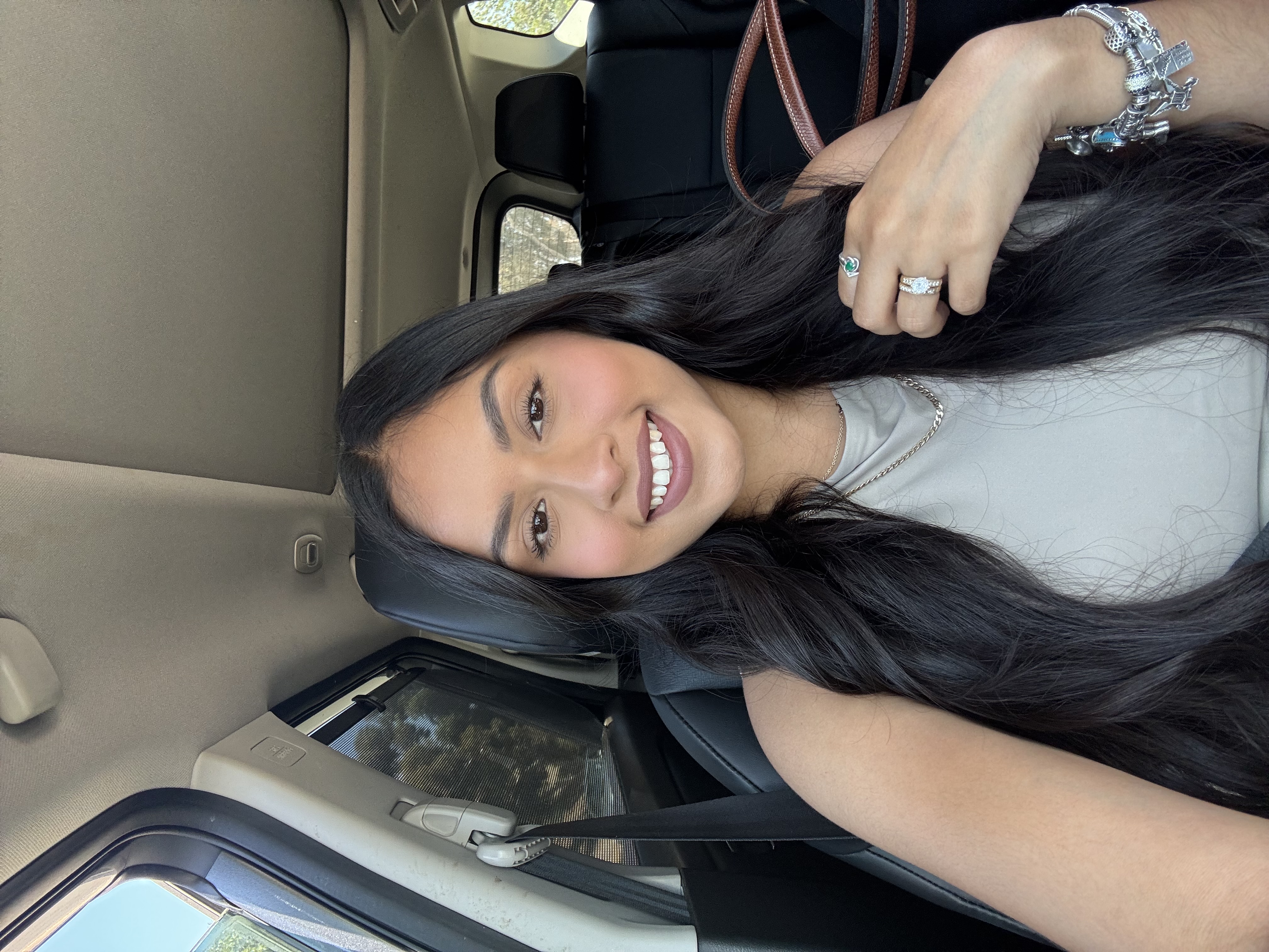 Fora Author - Maria Flores