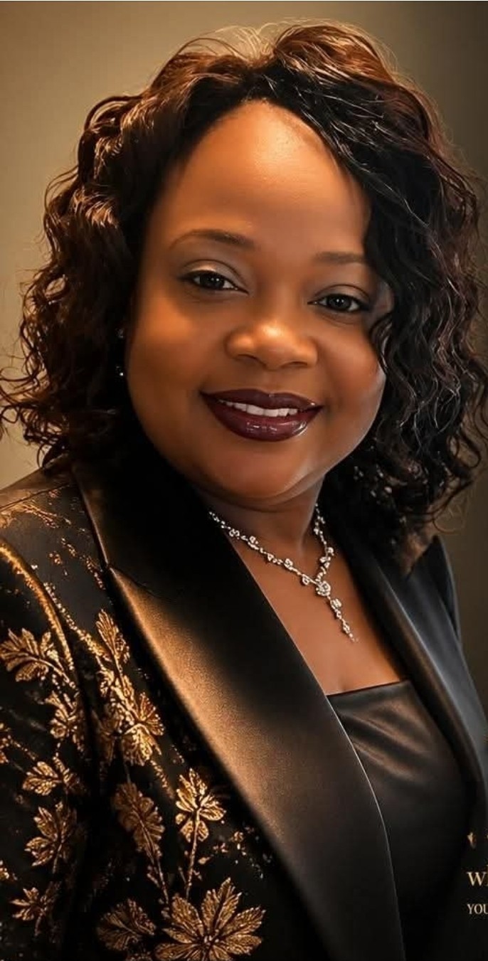 Fora Author - Ada Hall
