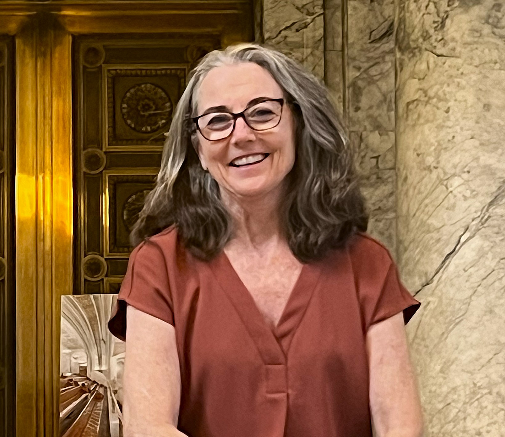 Fora Author - Elizabeth Strack