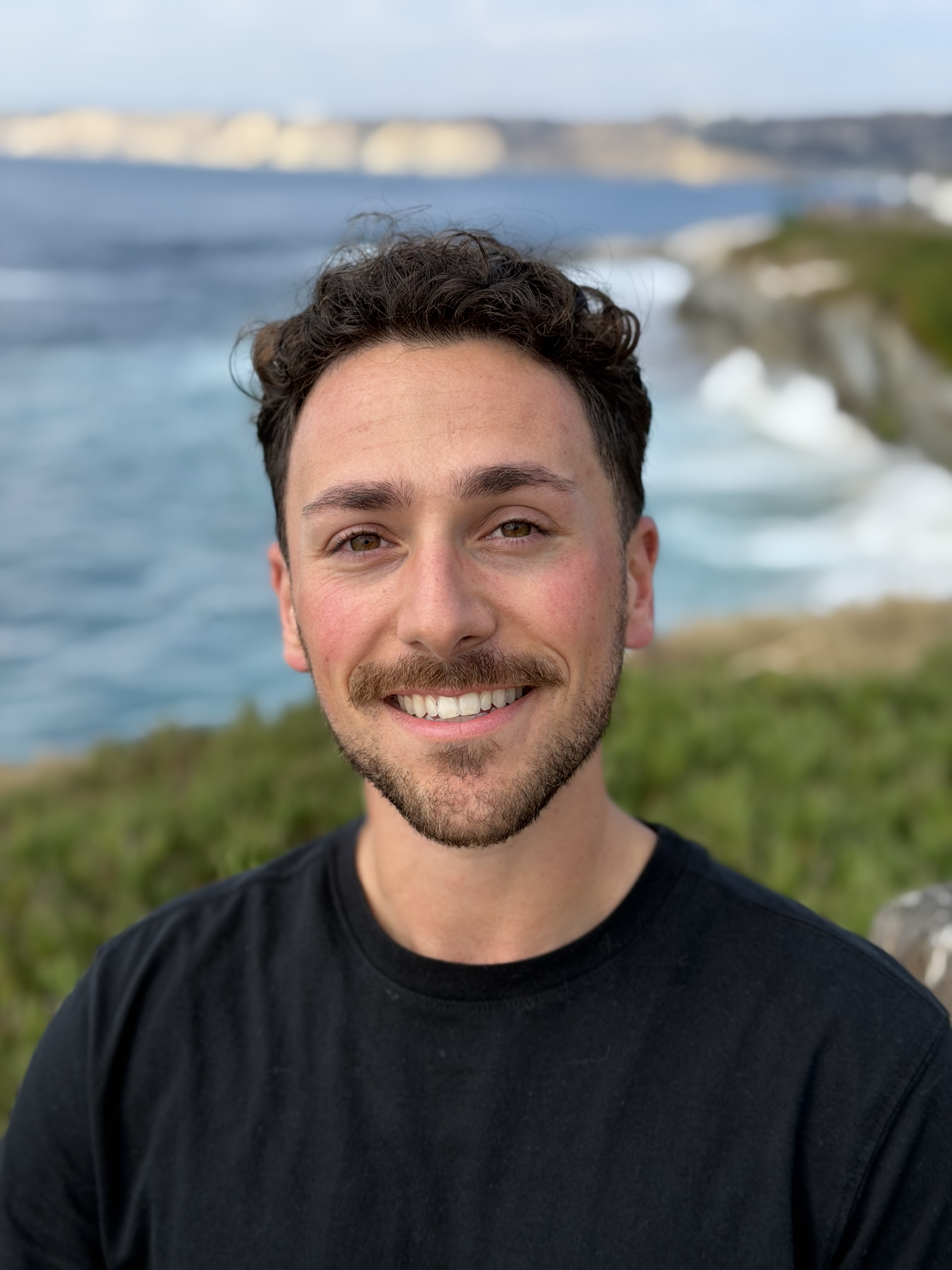 Fora Author - John Russo