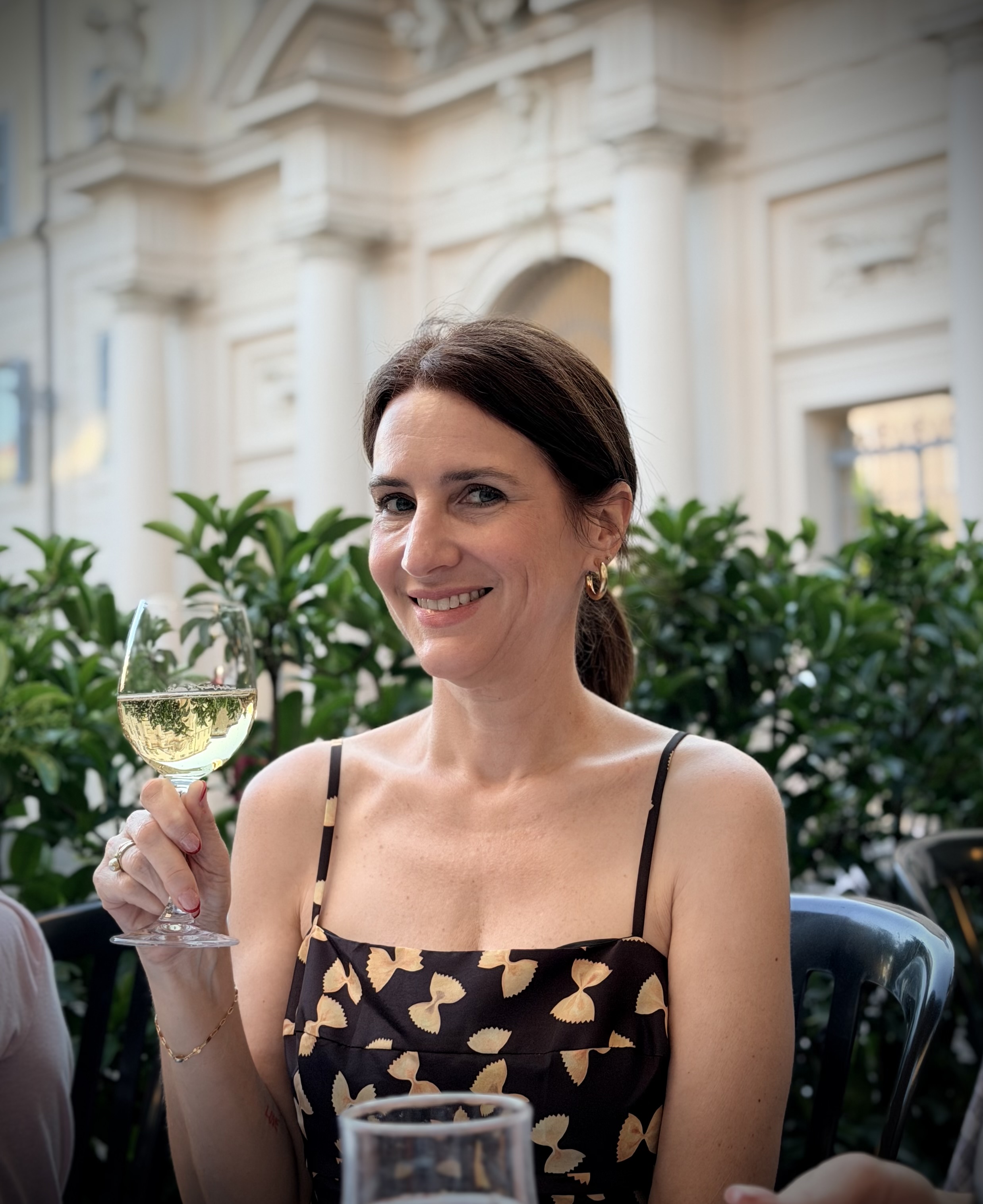 Fora Author - Rachel Ernest