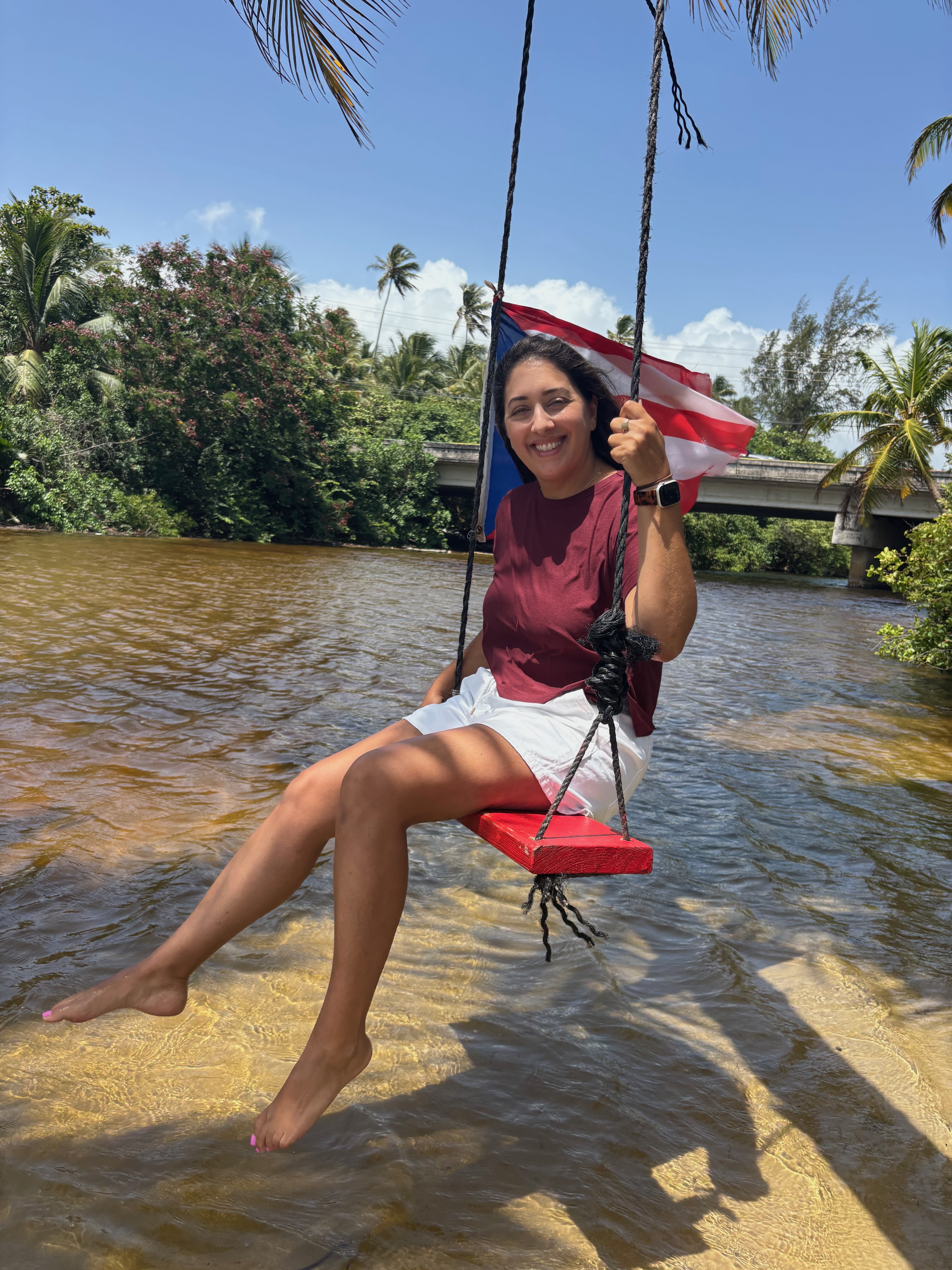 Fora Author - Leticia Ferrer